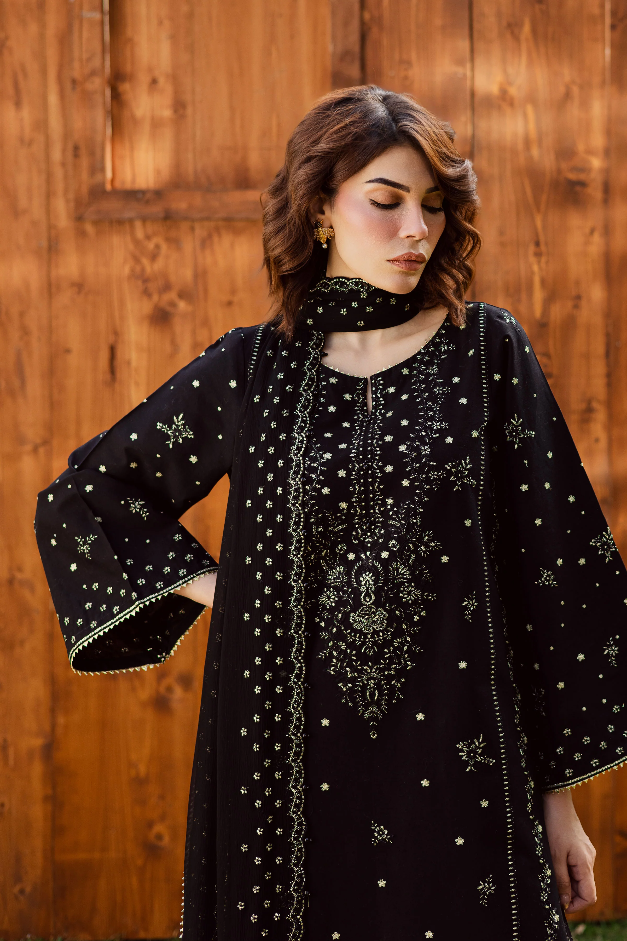 Aasfina 3Pc - Embroidered Khaddar Dress - Image 4
