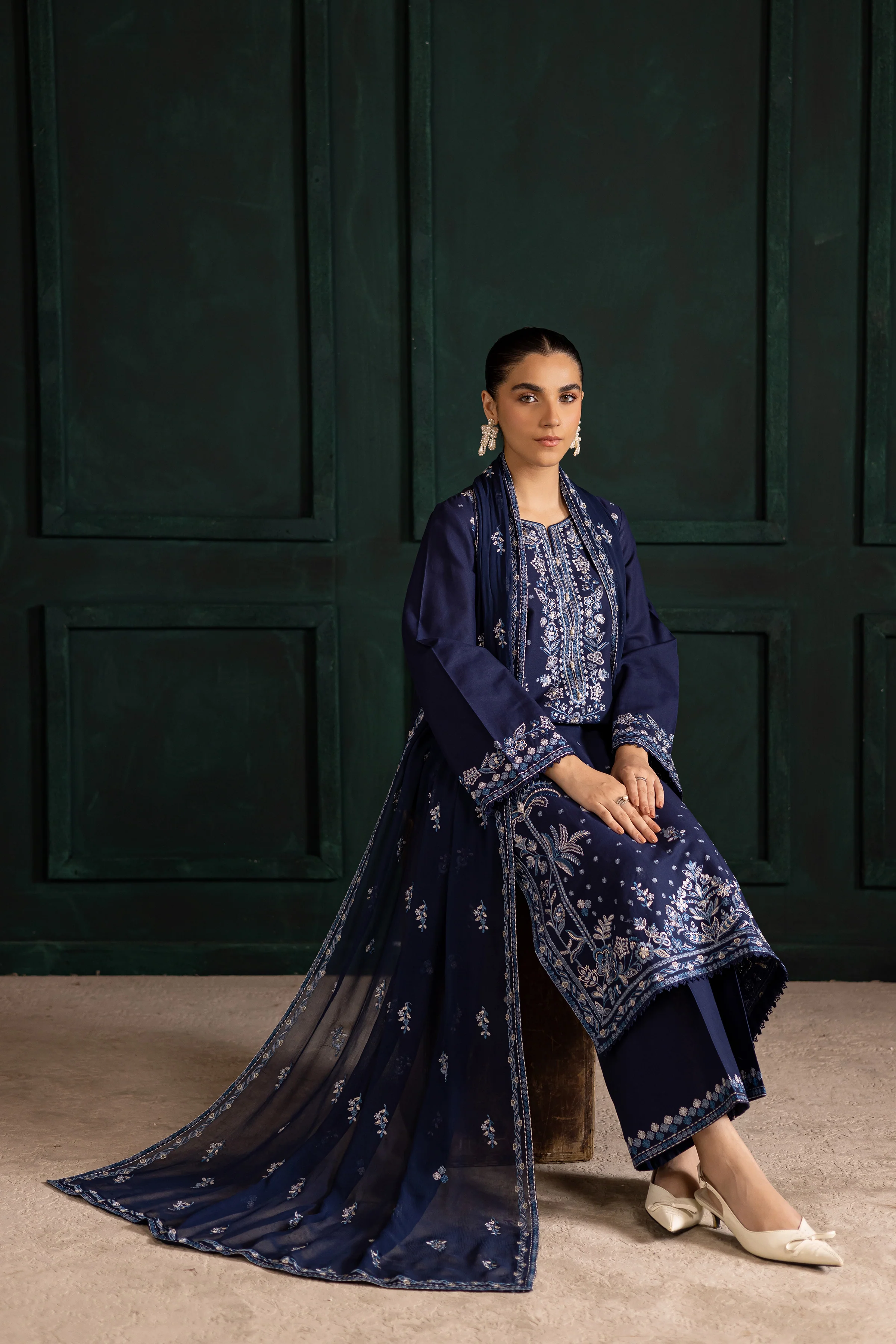 Adoro 3Pc - Embroidered Khaddar Dress - Image 4