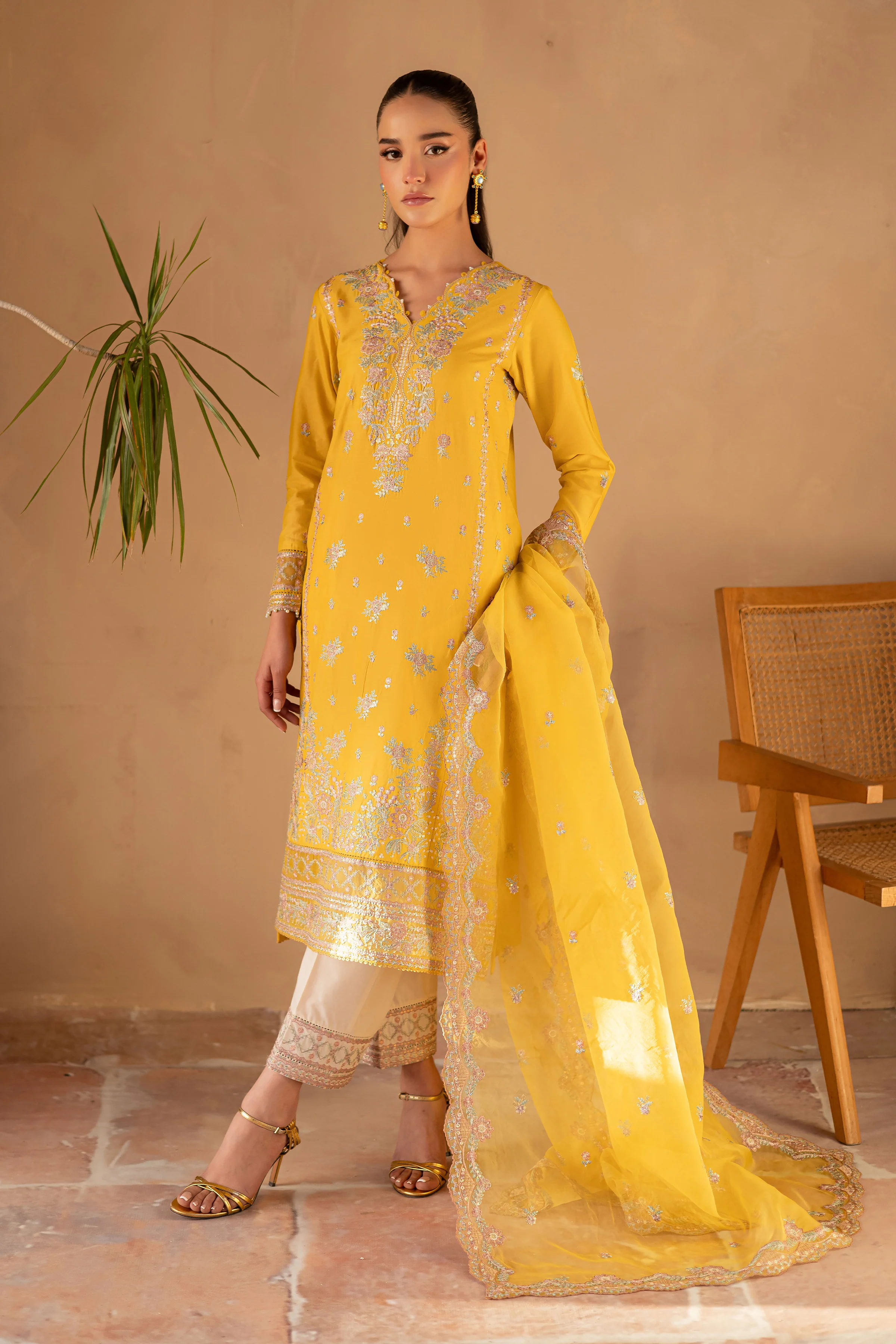 Aurelia 3Pc - Embroidered Luxe Pret - Image 4