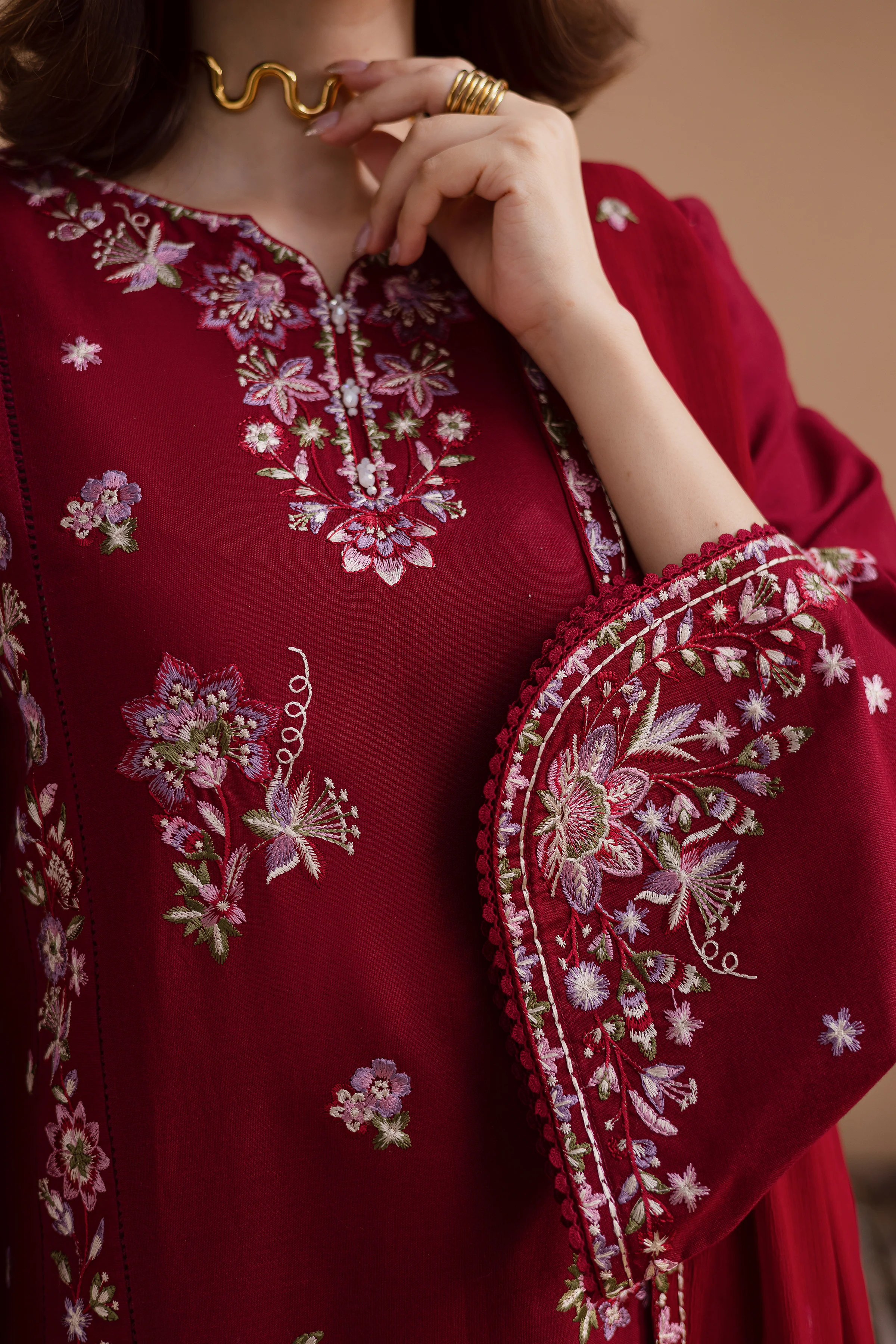 Beet Rush 3Pc - Embroidered Khaddar Dress - Image 7