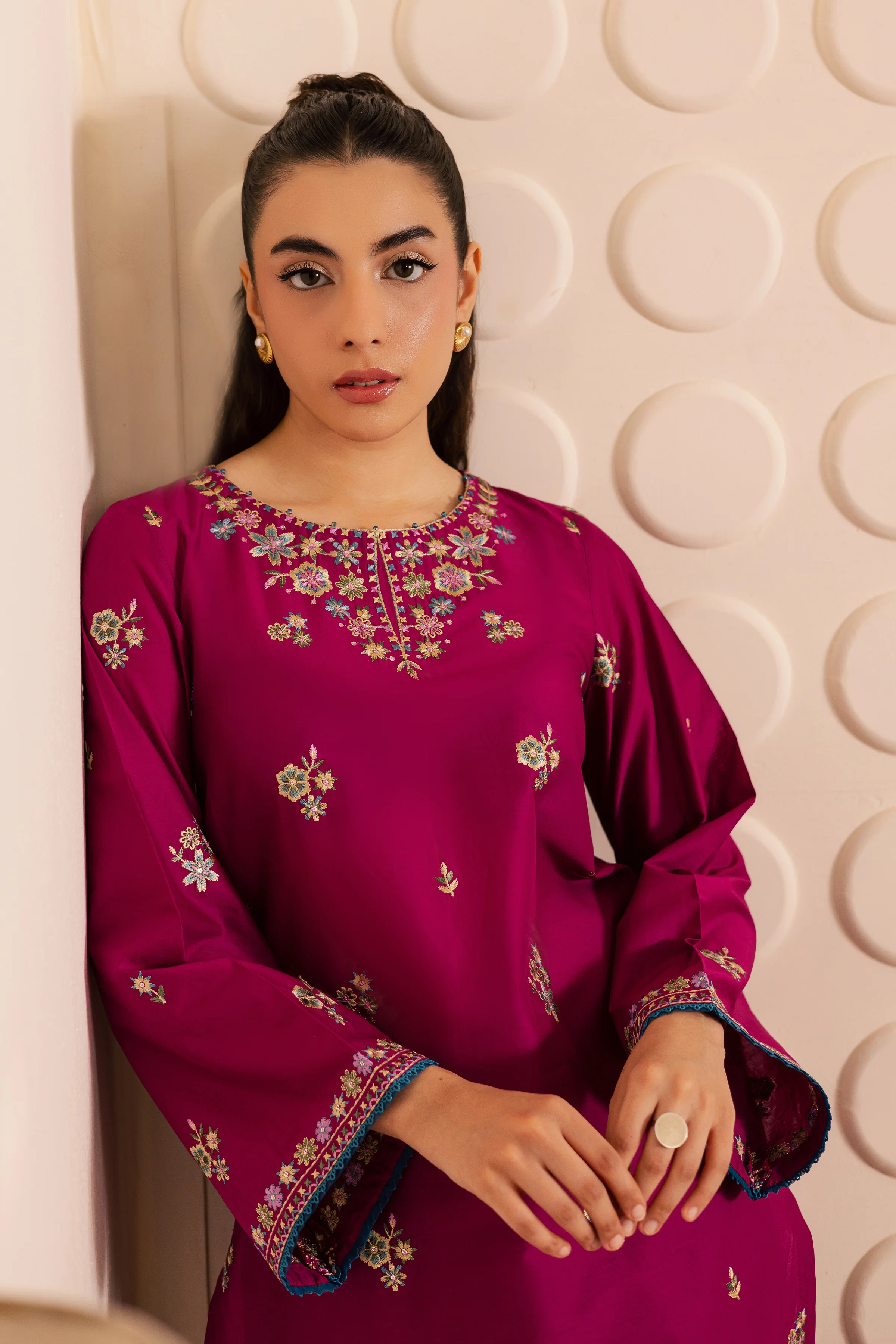 Berry 2pc - Embroidered Lawn Pret - Image 2
