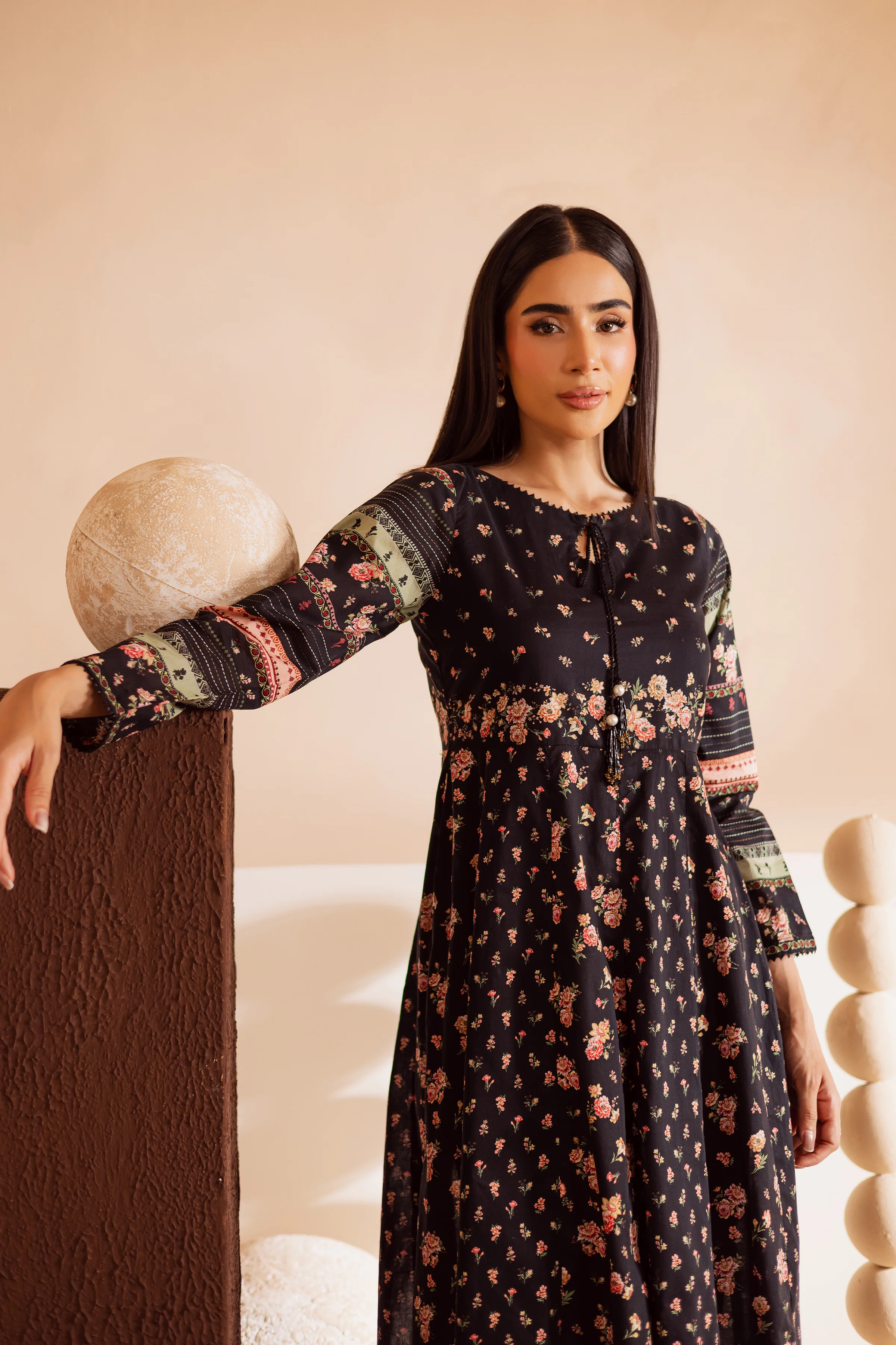 Black Bella 2Pc - Printed Lawn Dress - Image 3