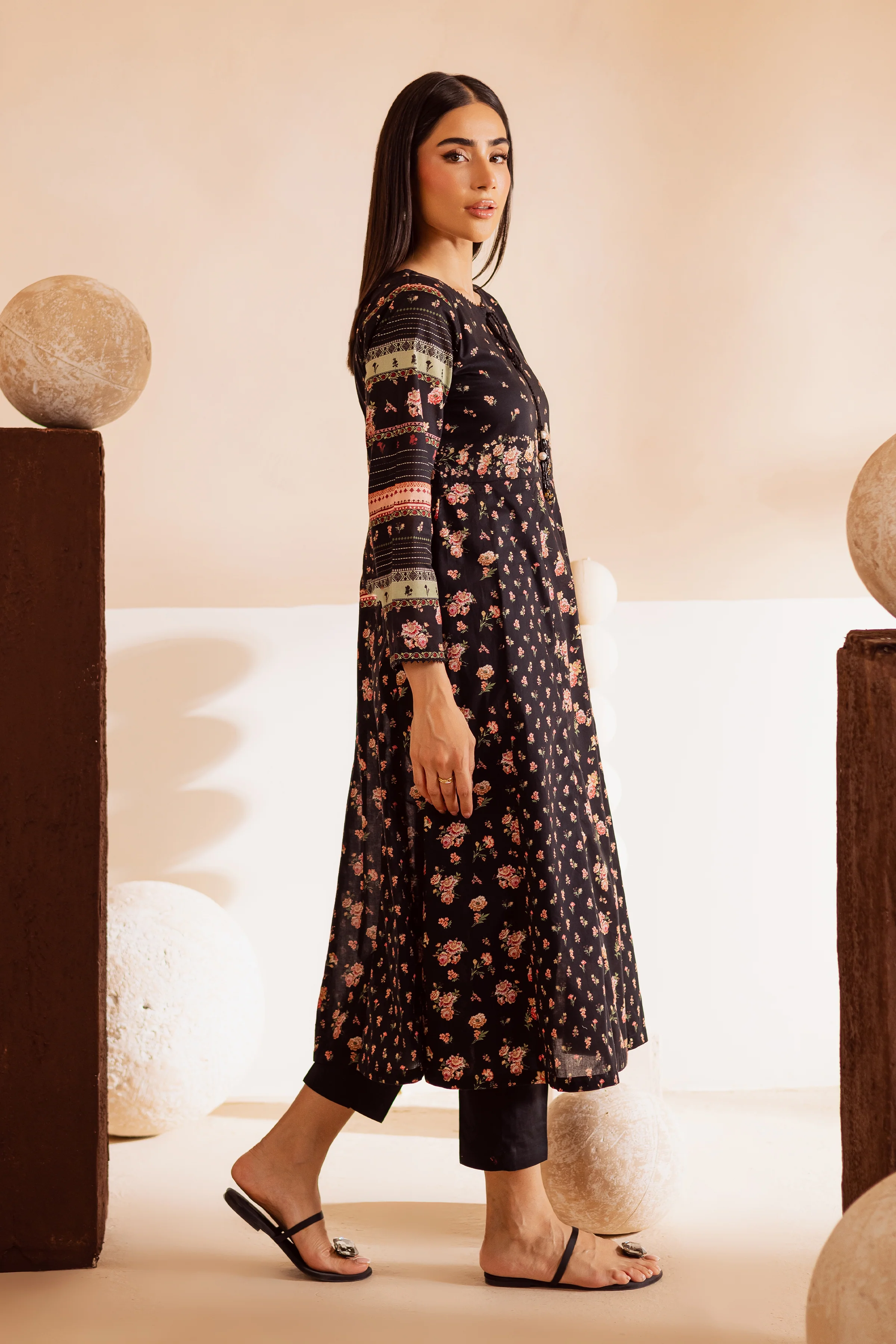 Black Bella 2Pc - Printed Lawn Dress - Image 4