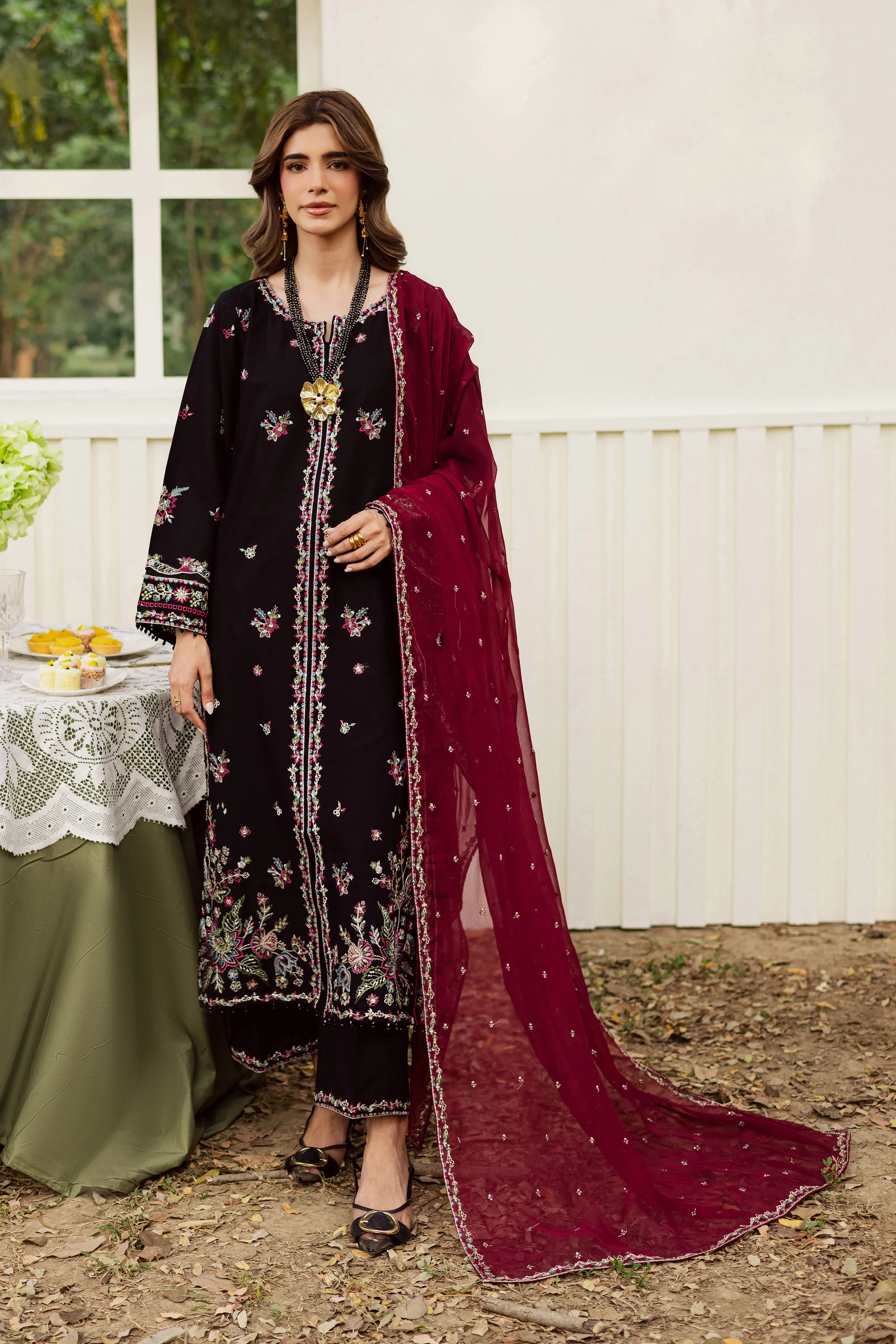 Black Musk 3Pc - Embroidered Khaddar Dress - Image 5