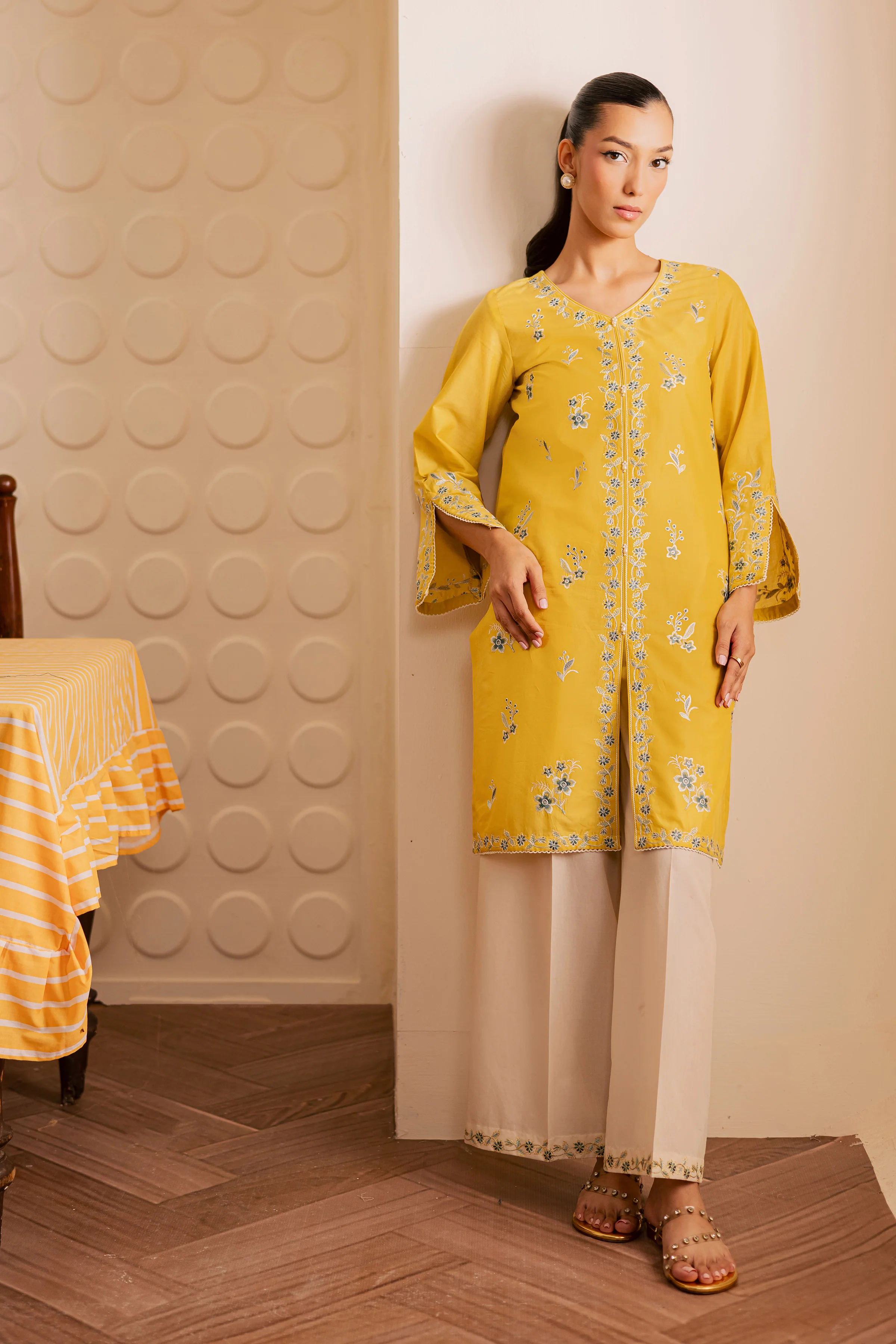 Butter Spread 2pc - Embroidered Lawn Pret - Image 5