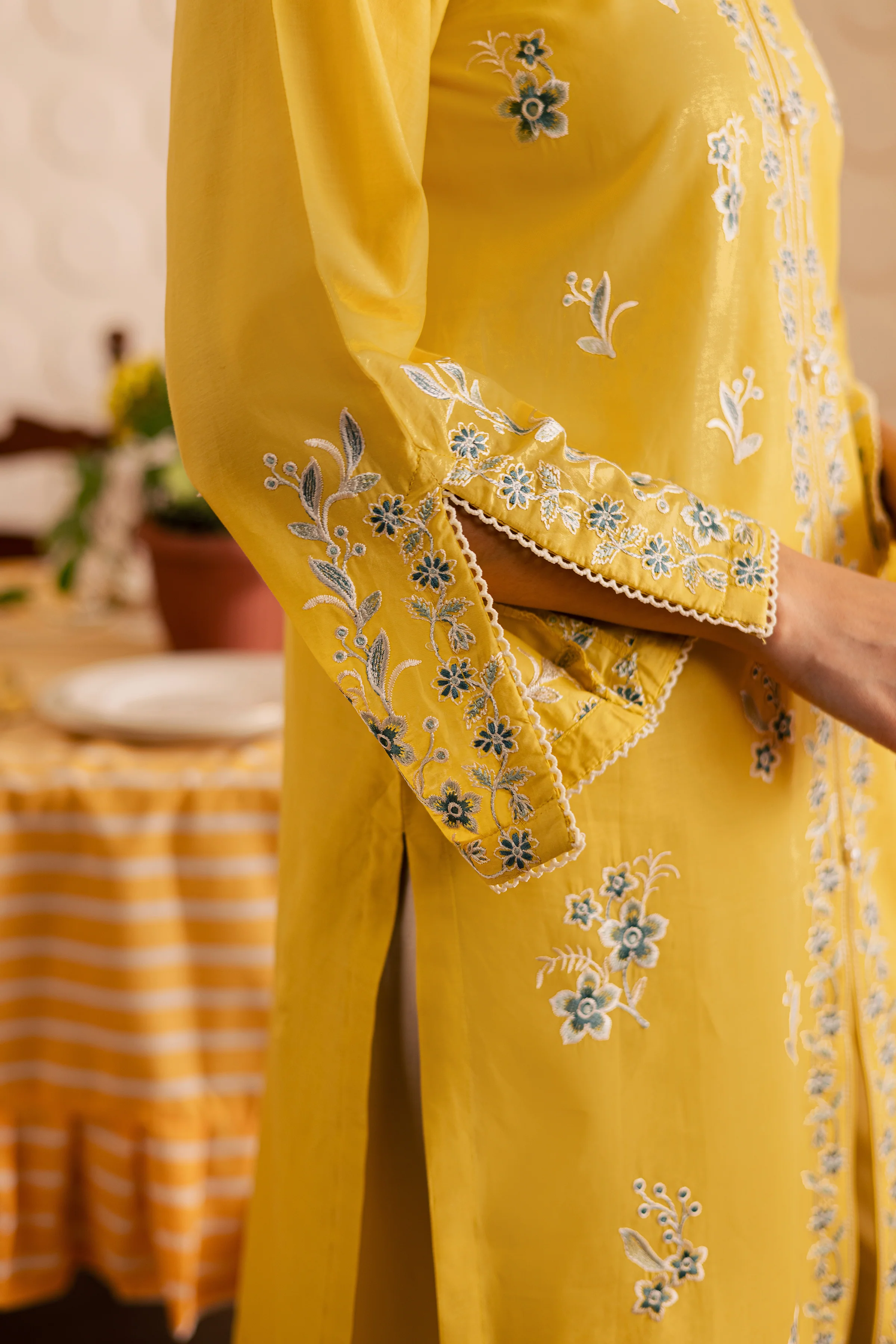 Butter Spread 2pc - Embroidered Lawn Pret - Image 9
