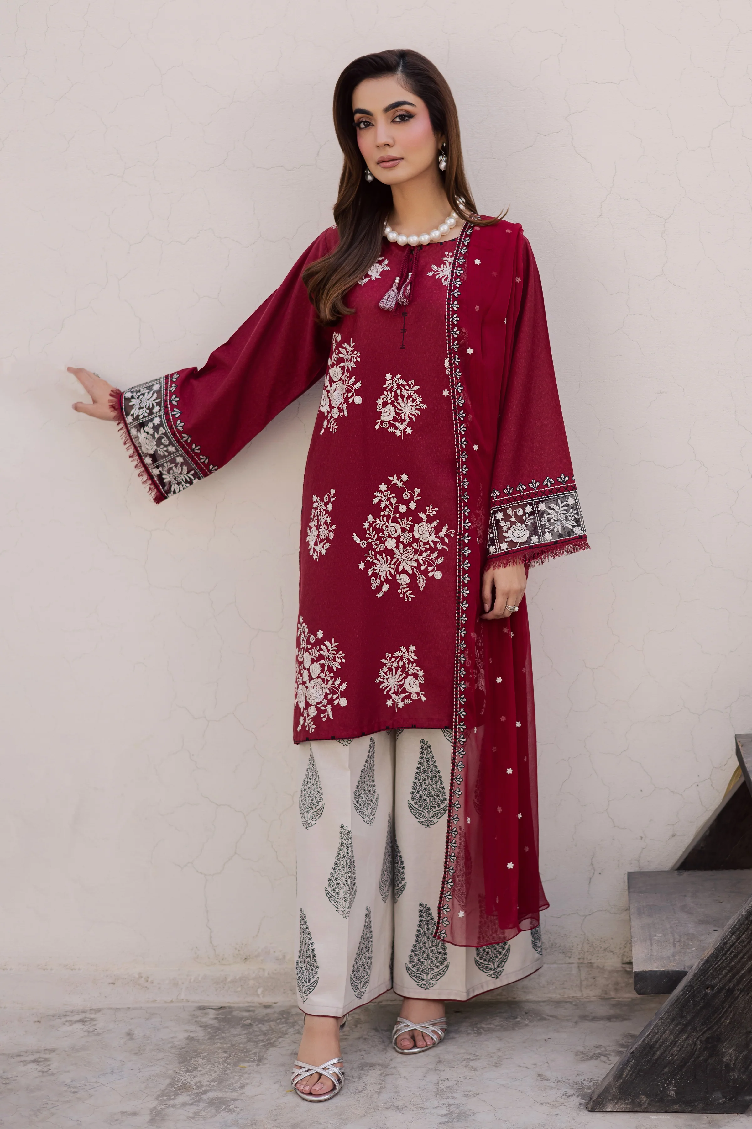 Contradiction 3Pc - Embroidered Festive Pret - Image 4