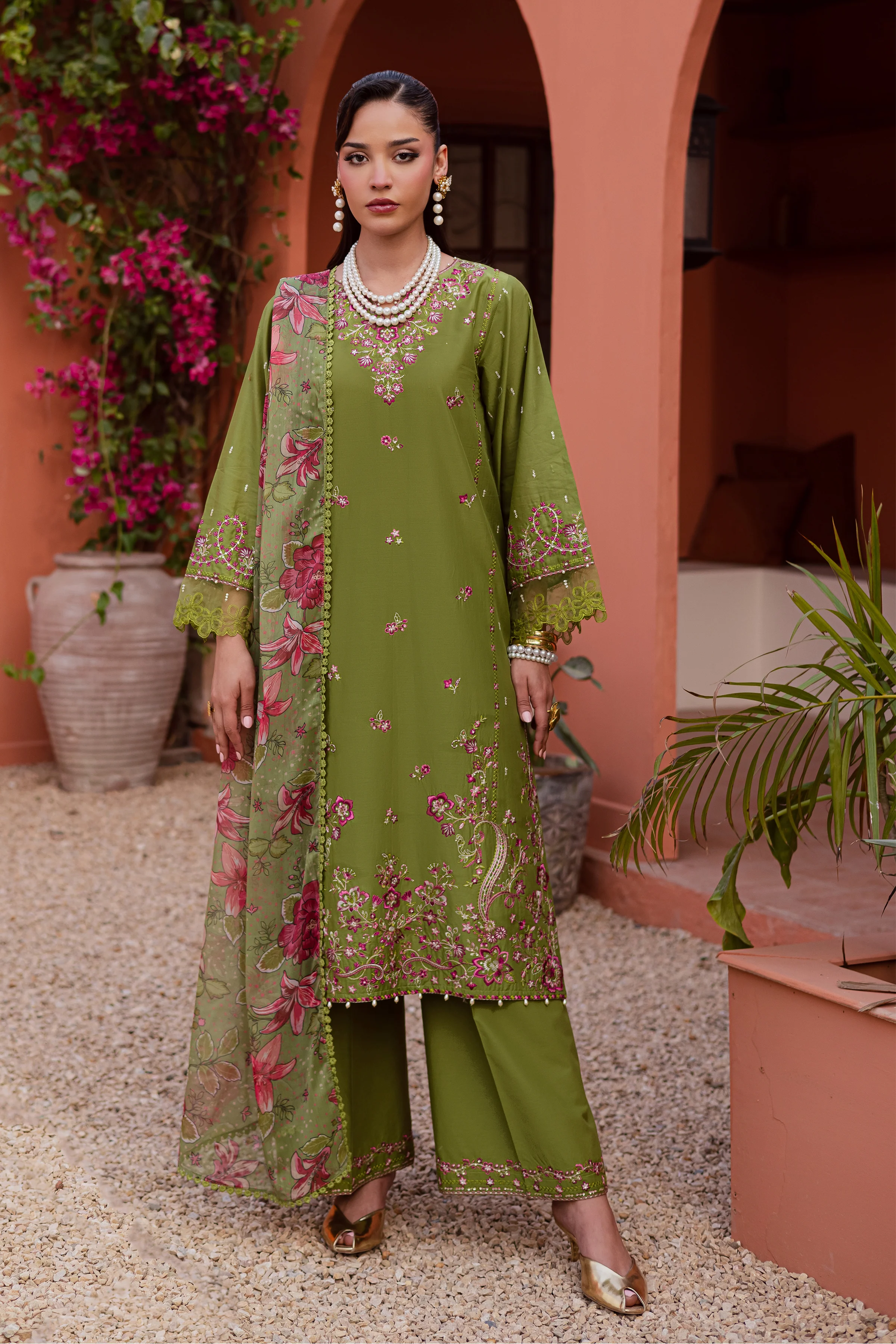 Cray 3Pc - Festive Embroidered Lawn - Image 7