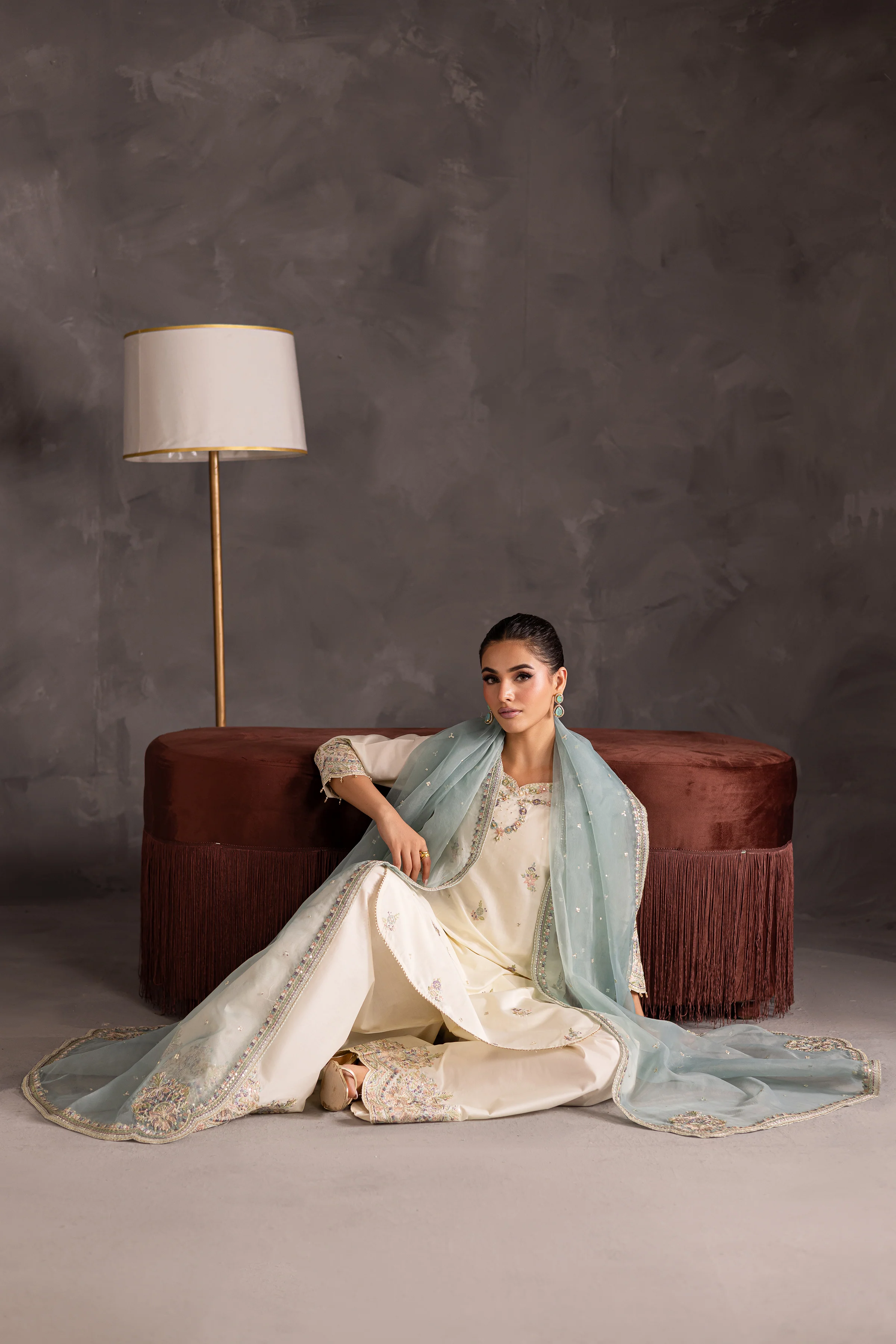 Creamy 3pc - Festive Luxe Pret - Image 4
