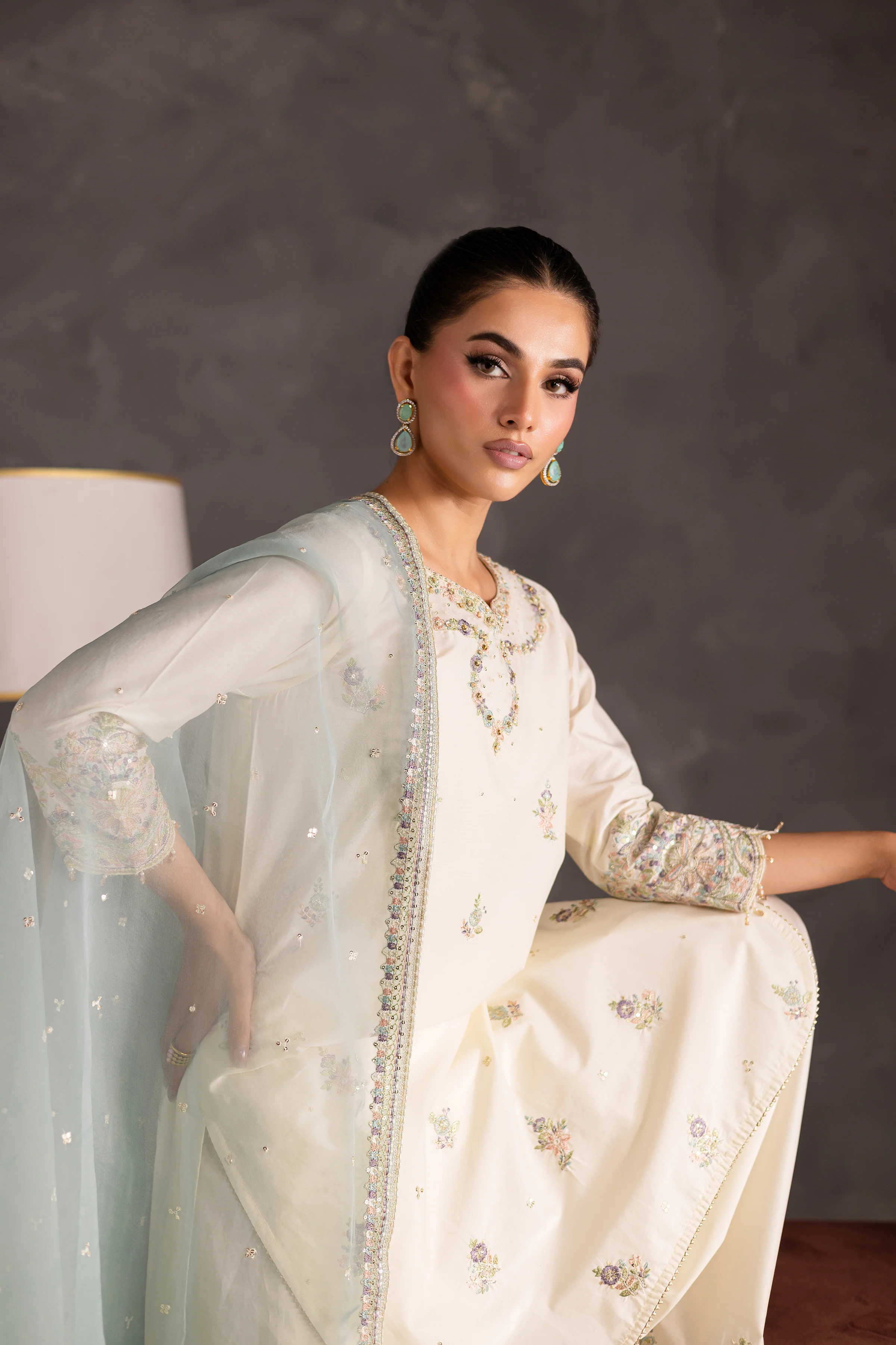 Creamy 3pc - Festive Luxe Pret - Image 5