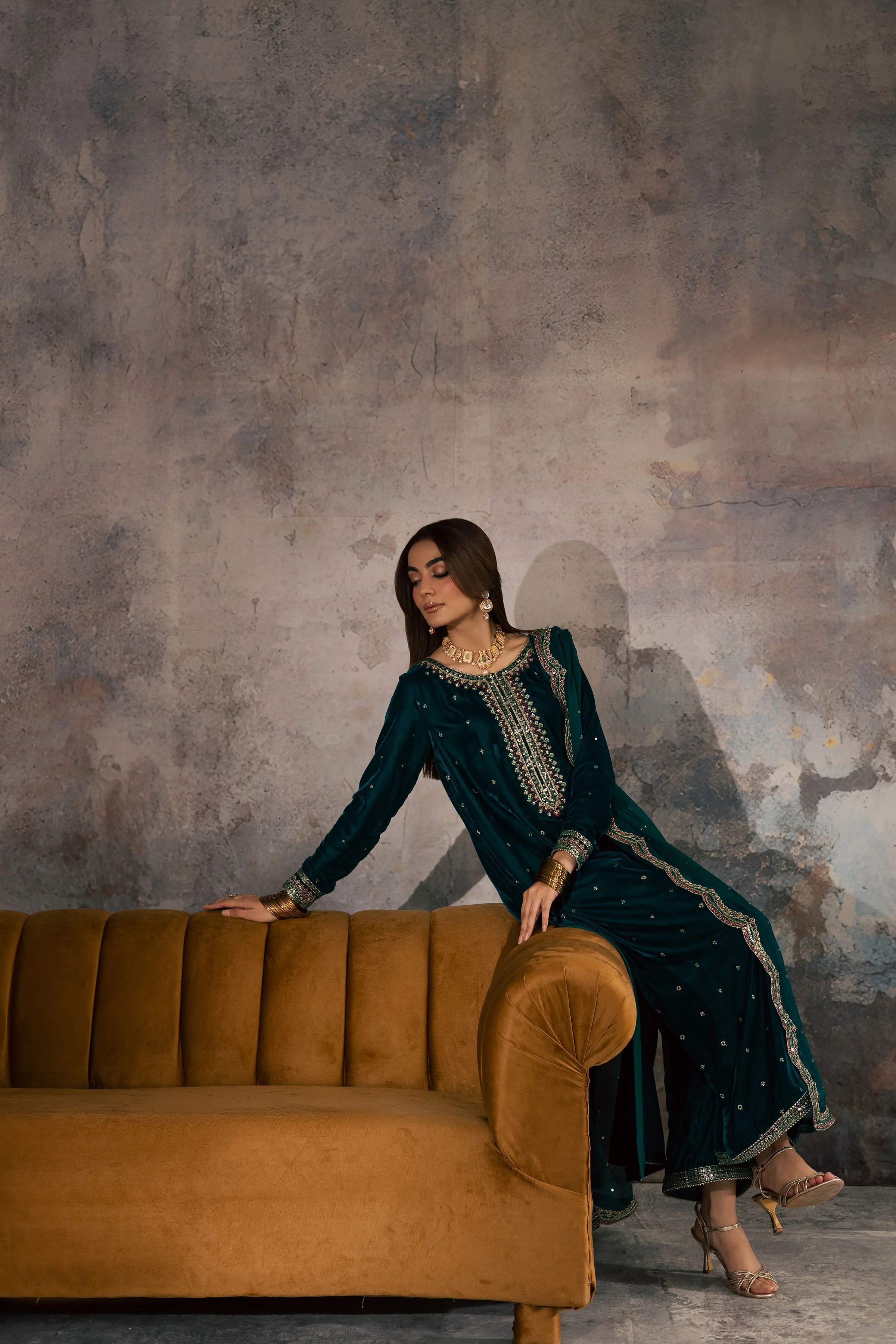 Cyan Westeria 3Pc - Velvet Formal Dress - Image 4