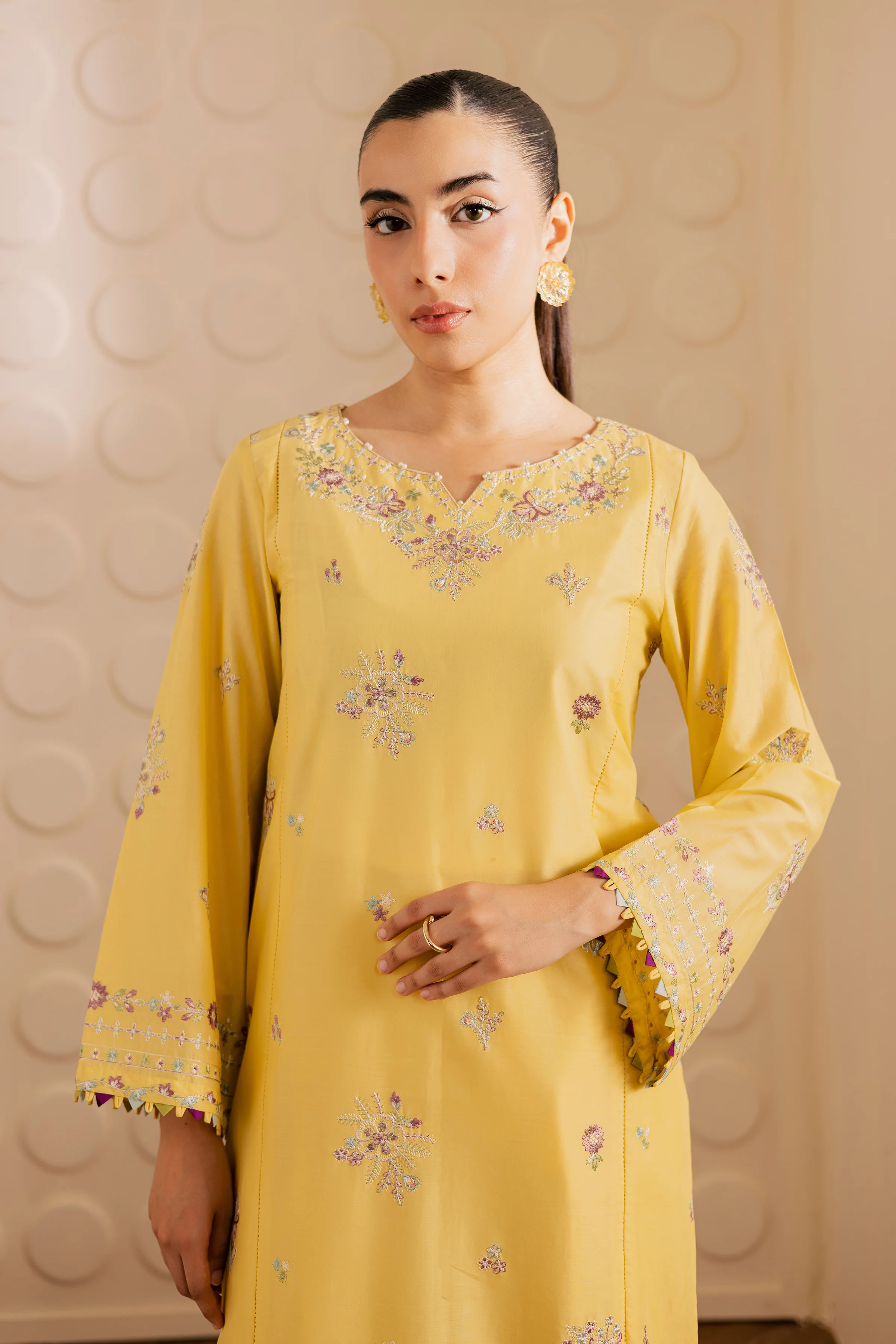 Daisy Dream 2Pc - Embroidered Lawn Pret - Image 2