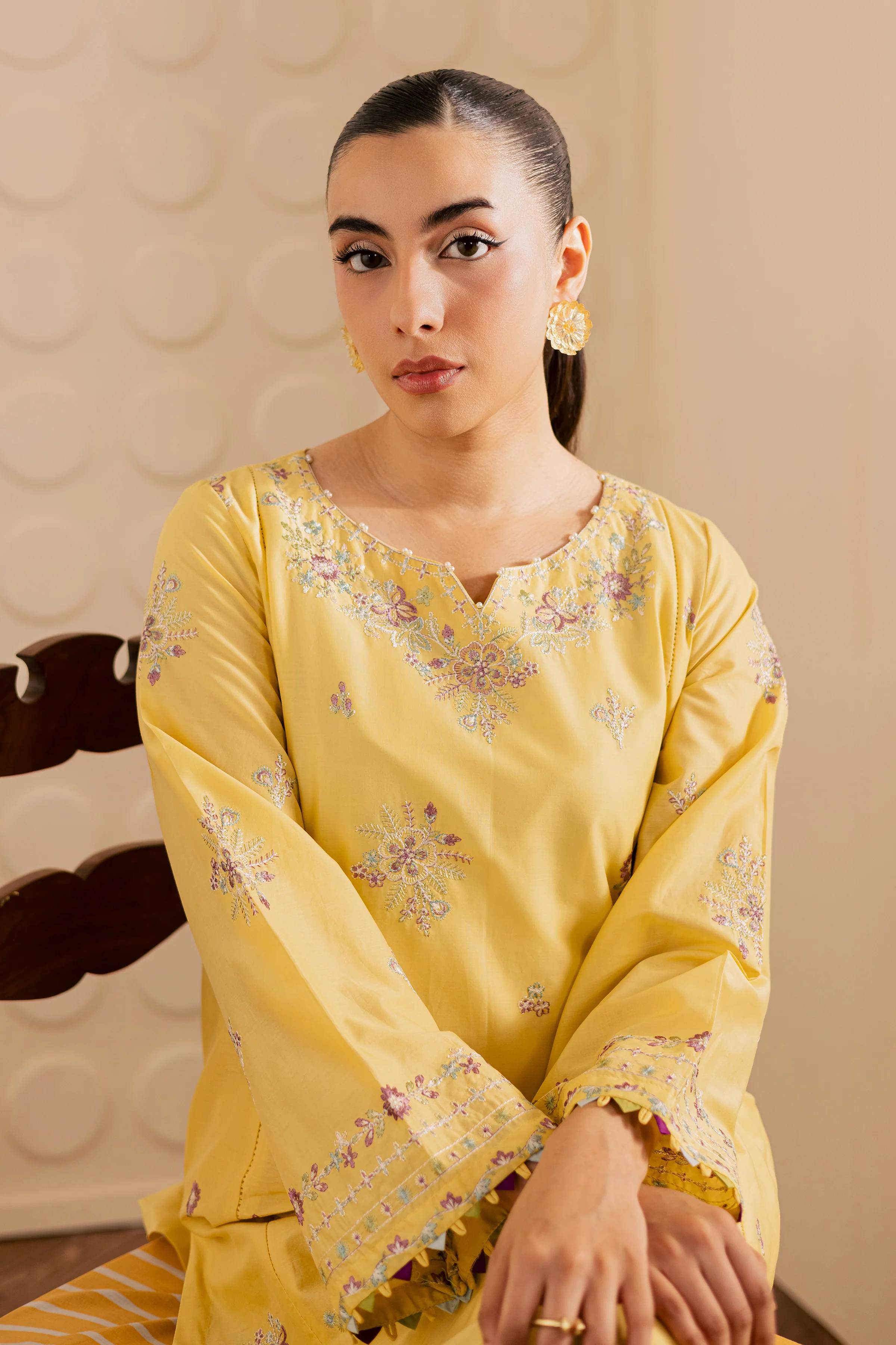 Daisy Dream 2Pc - Embroidered Lawn Pret - Image 5