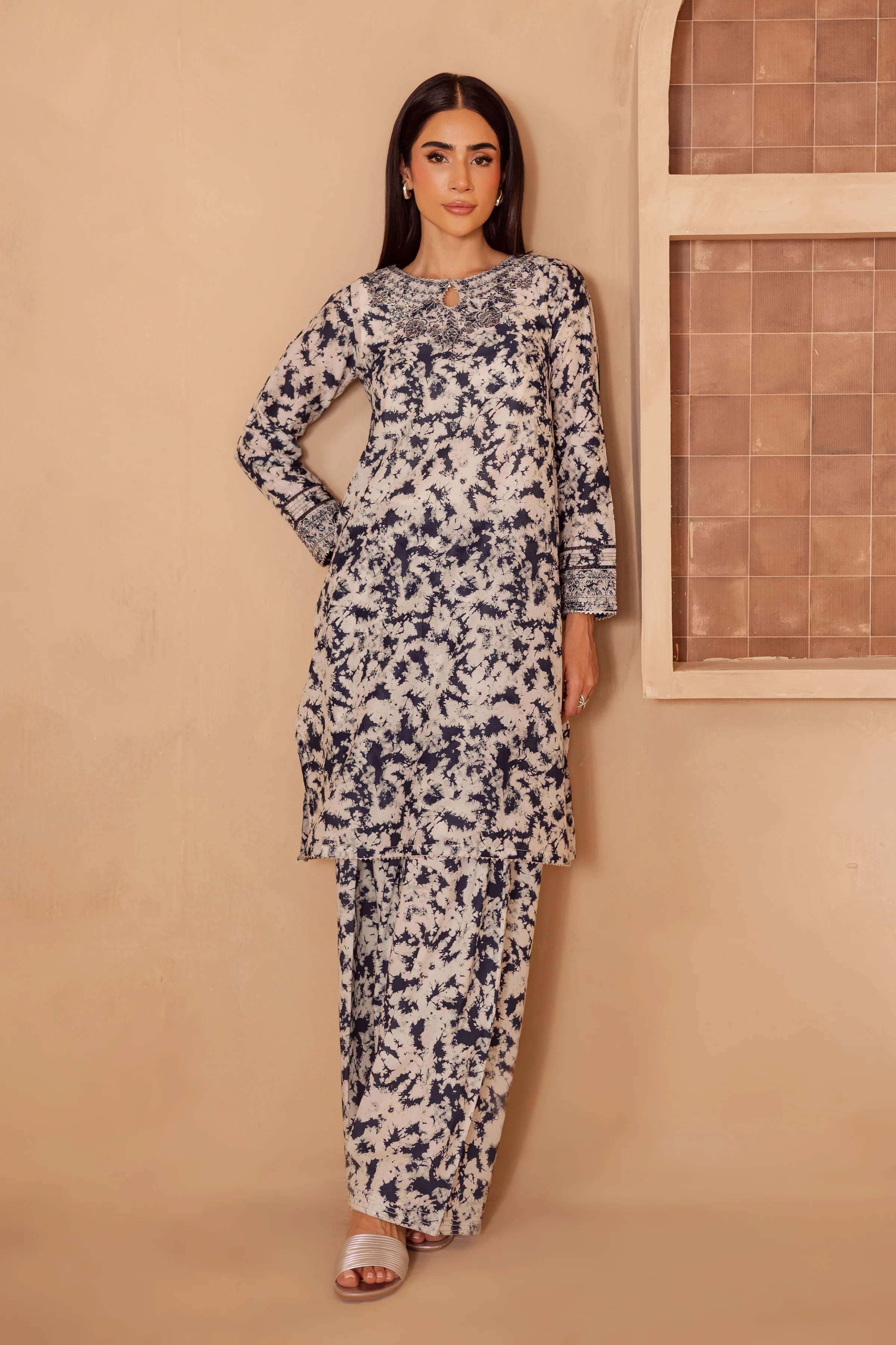 Dark Bloom 2Pc - Printed Lawn Dress - Image 5
