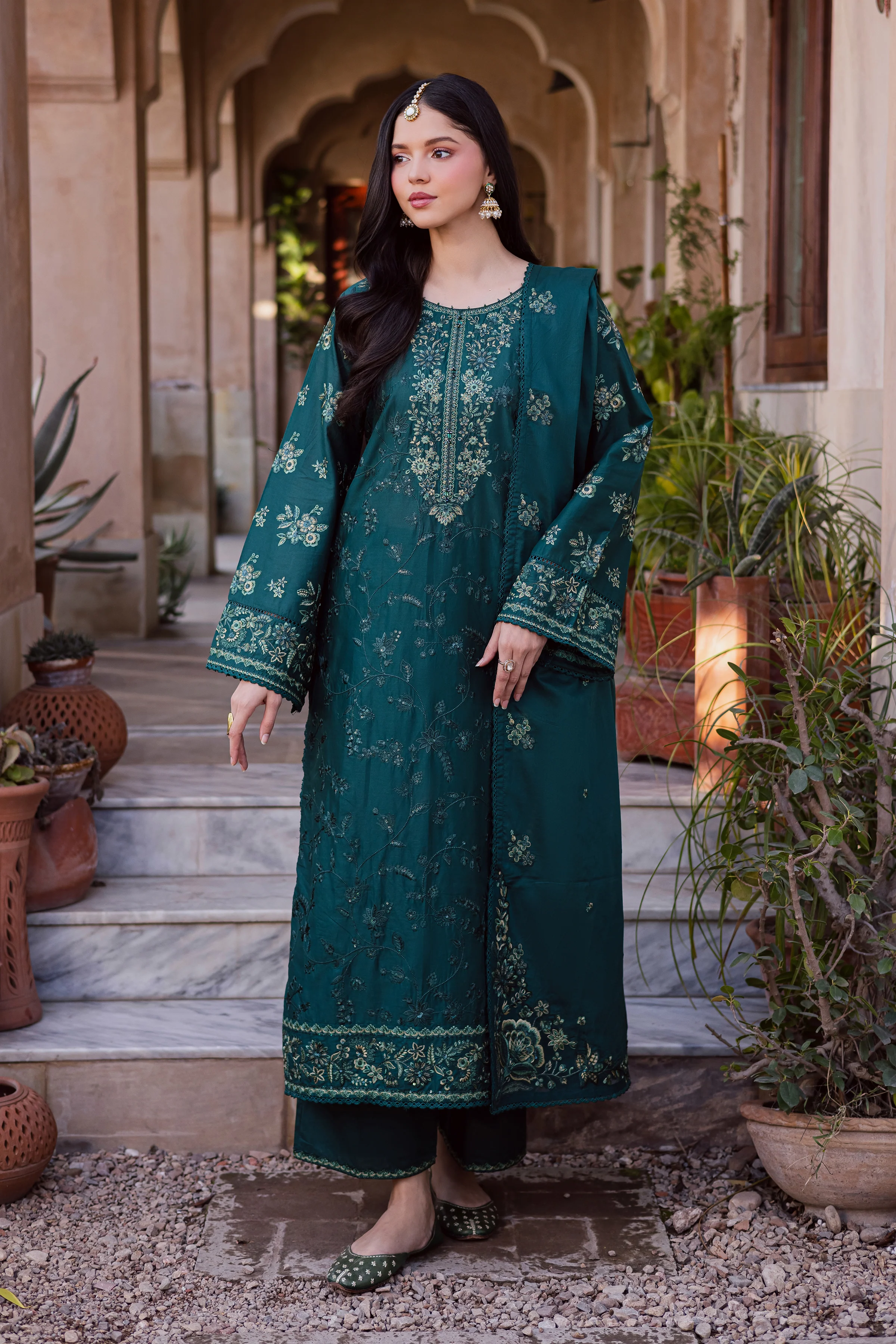 Darosham 3Pc - Festive Embroidered Lawn - Image 3