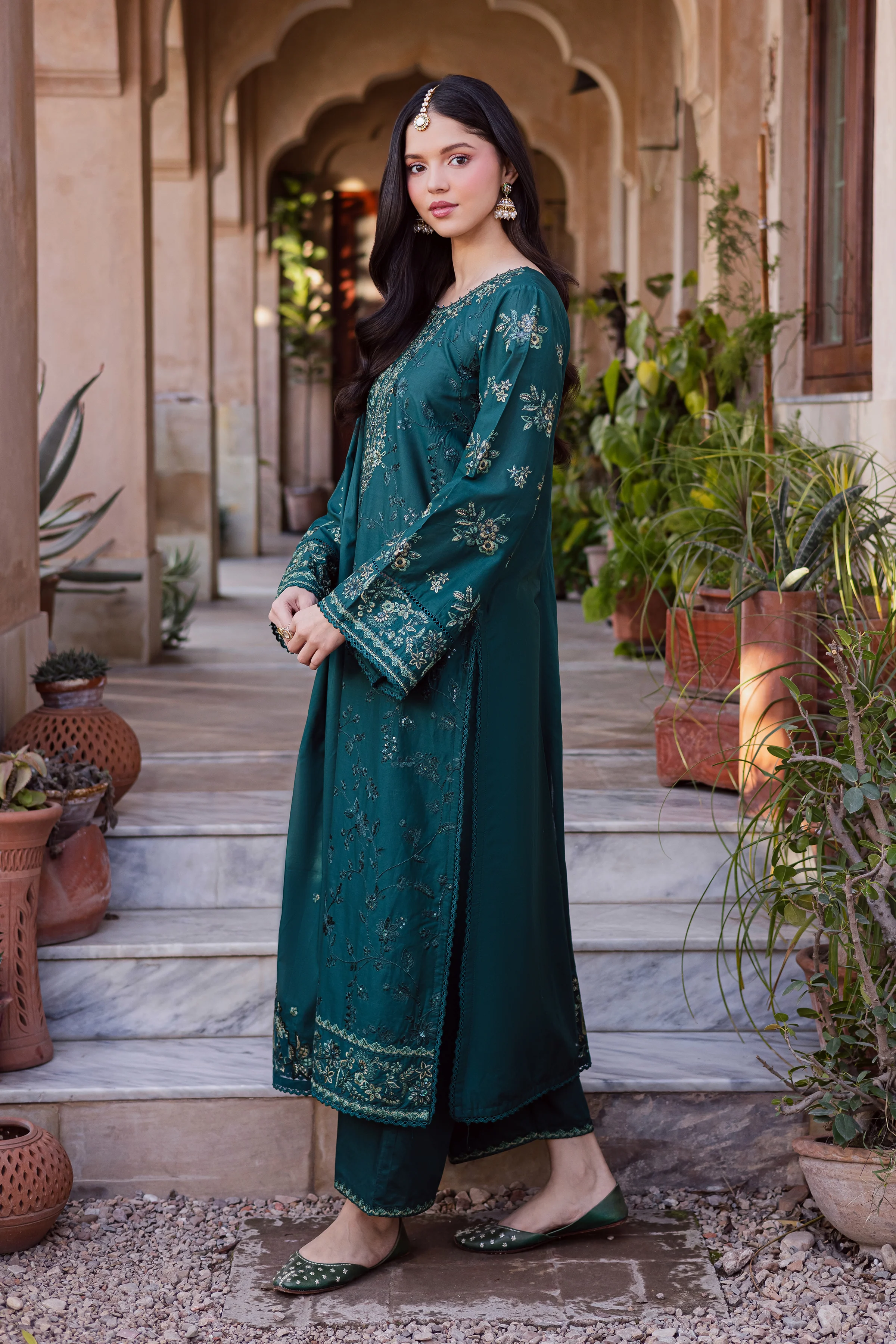 Darosham 3Pc - Festive Embroidered Lawn - Image 4
