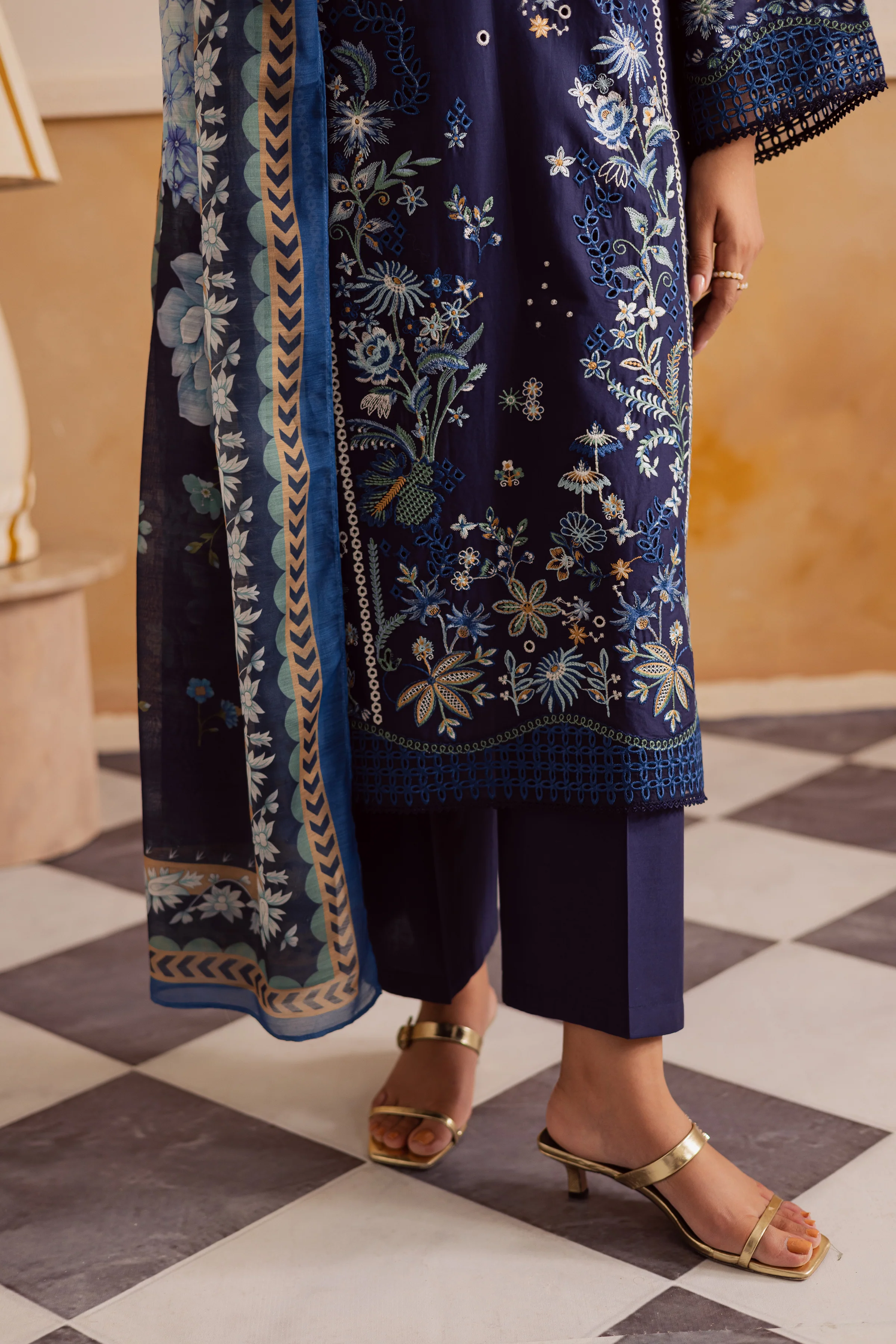Darya 3Pc - Embroidered Lawn Pret - Image 8