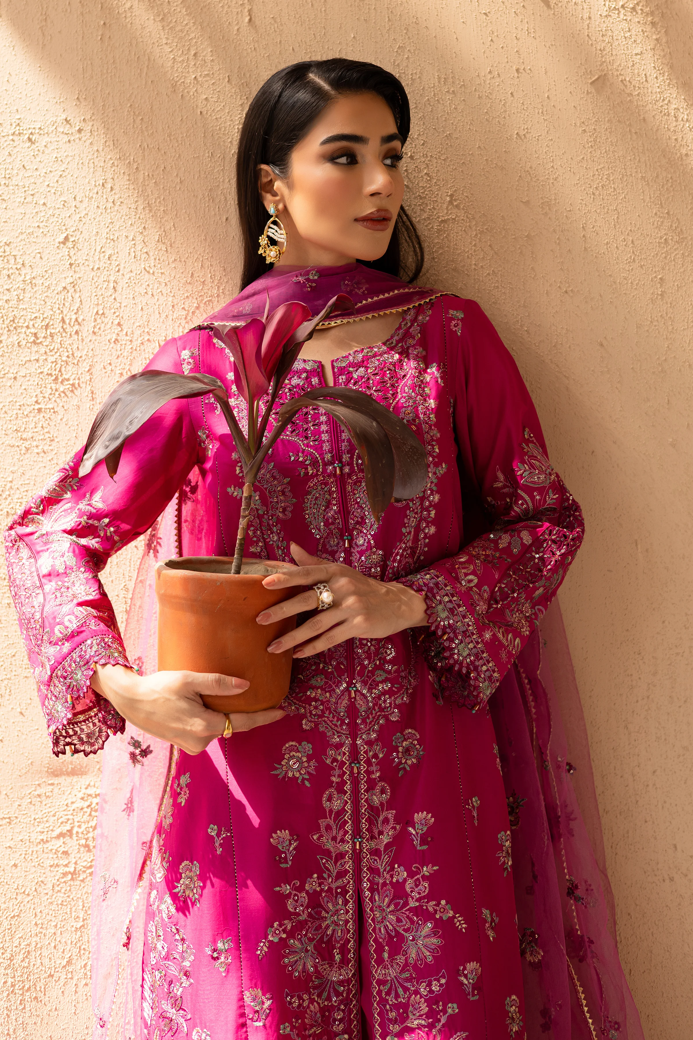 Dastak 3Pc - Embroidered Solid Dress - Image 5