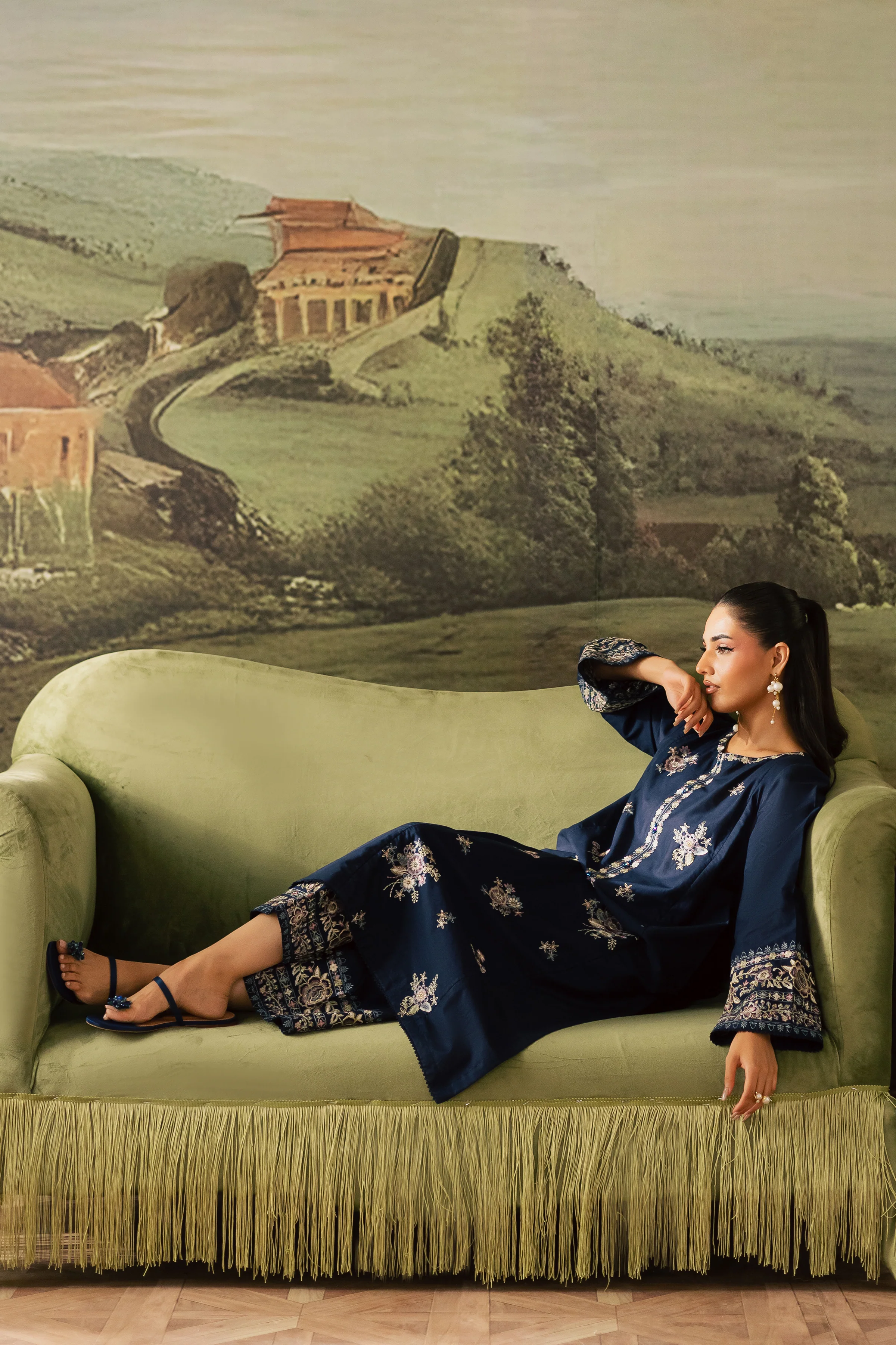 Dazzel Danim 2Pc - Embroidered Lawn Pret - Image 4