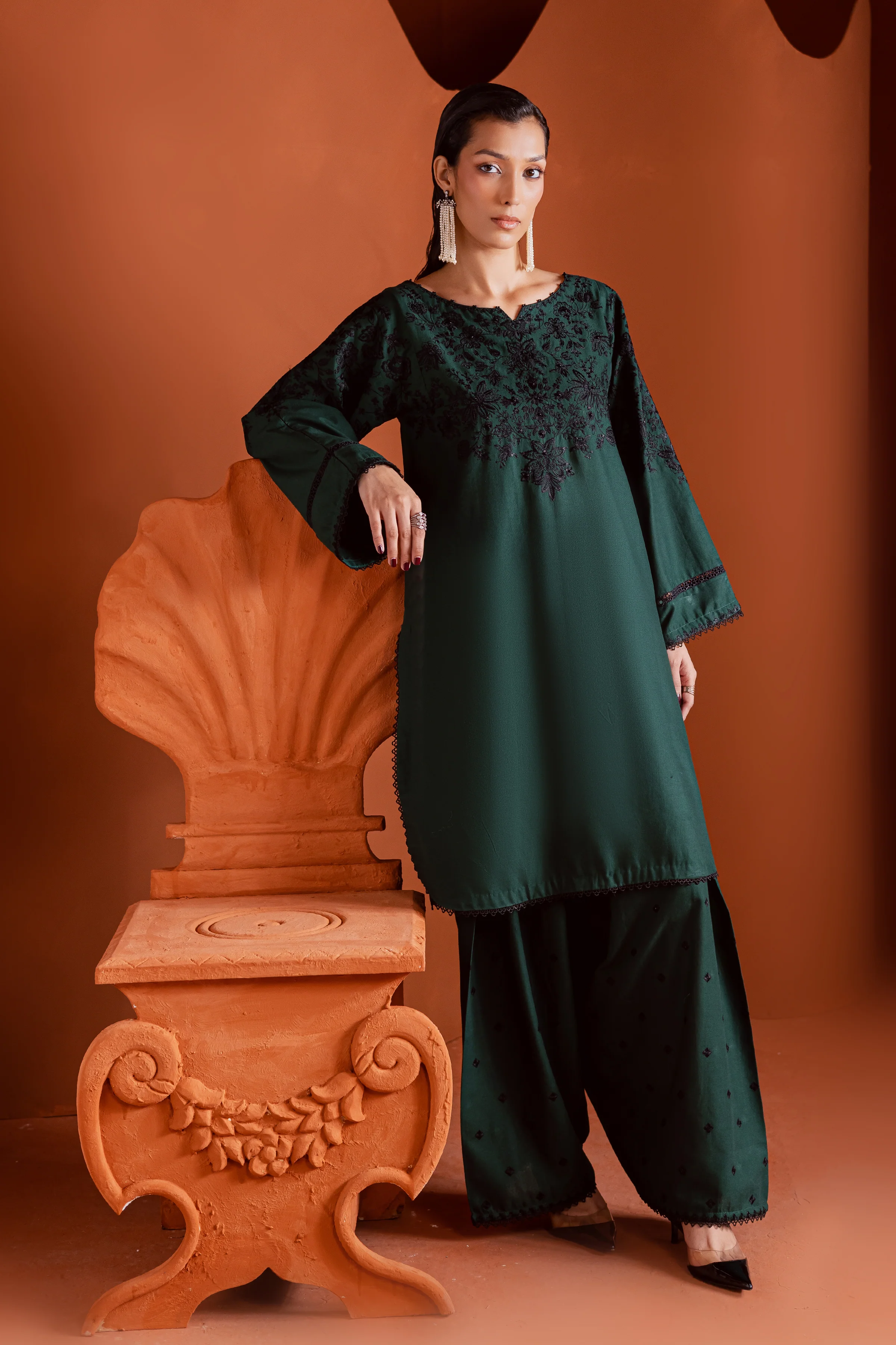 Dippit 2Pc - Embroidered Khaddar Dress - Image 5