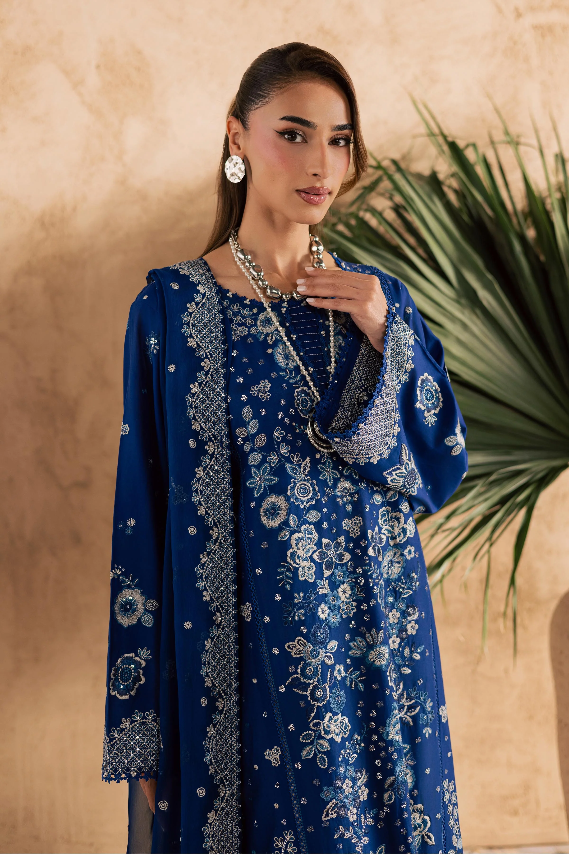 Eirlys 3Pc - Embroidered Festive Pret - Image 2