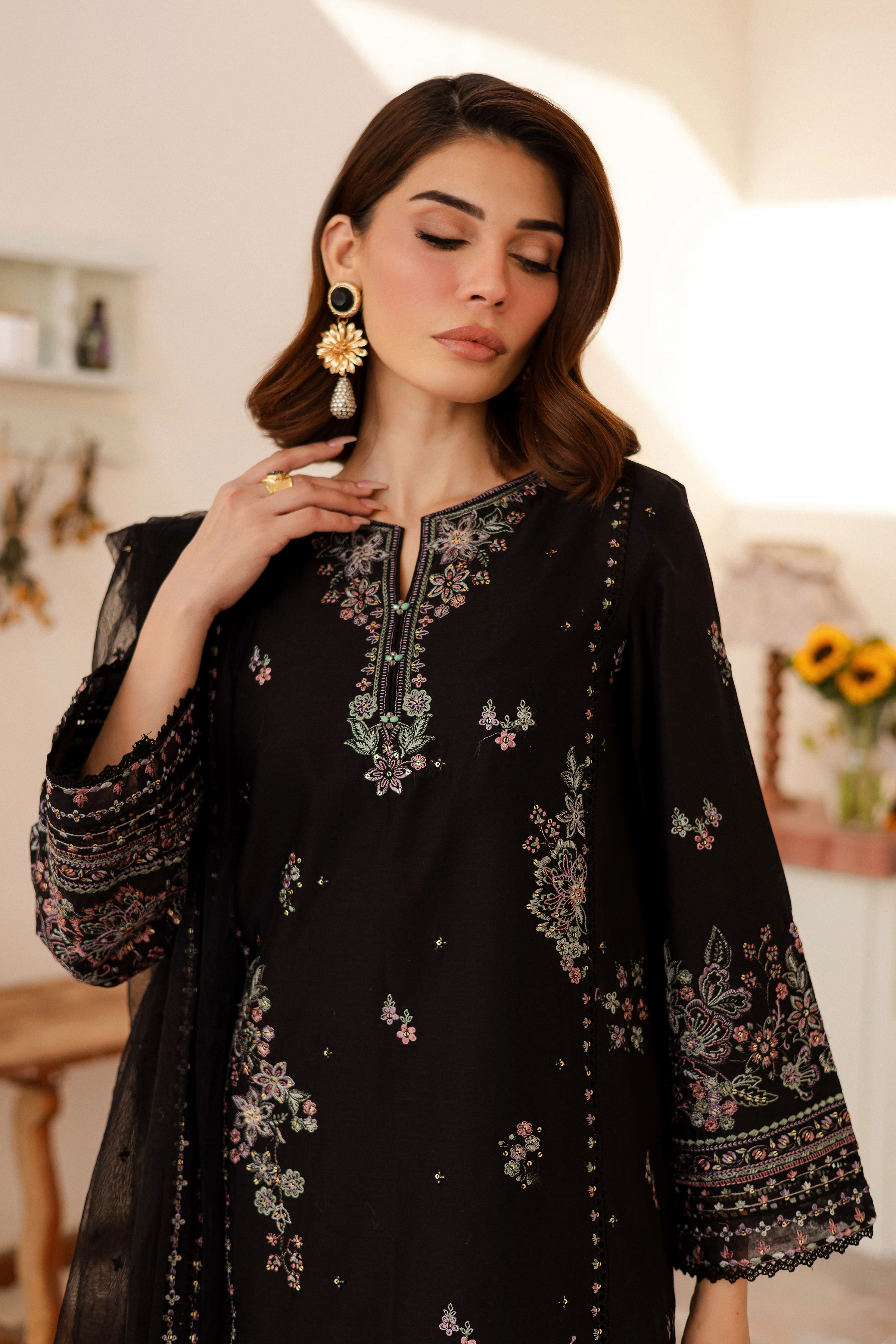 Elmira 3Pc - Embroidered Lawn Dress - Image 3
