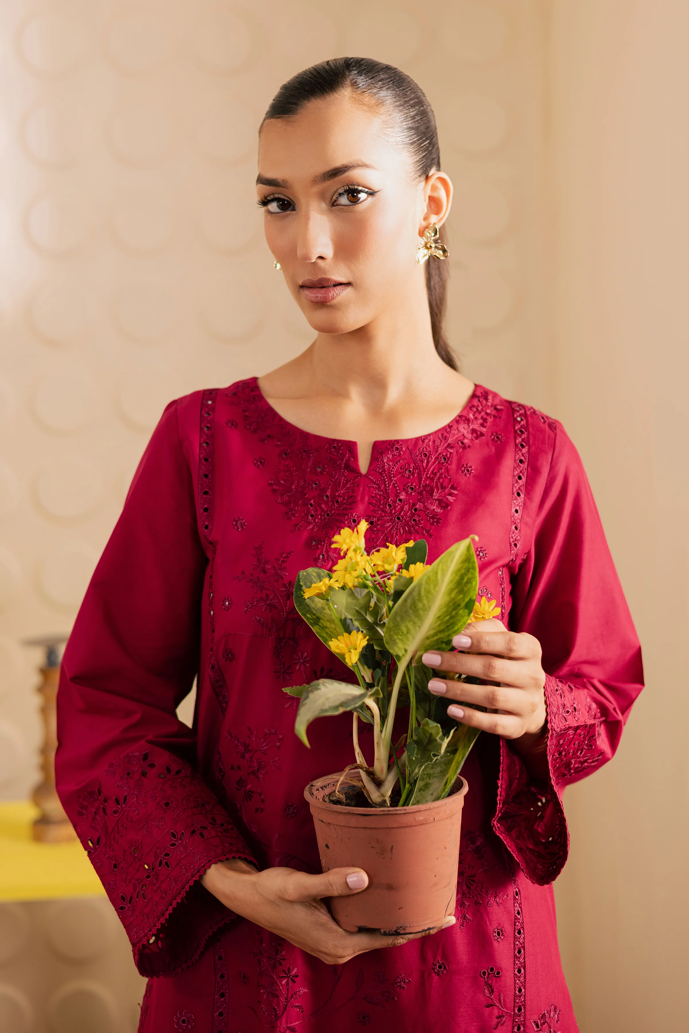 Emma 2Pc - Embroidered Lawn Pret - Image 6