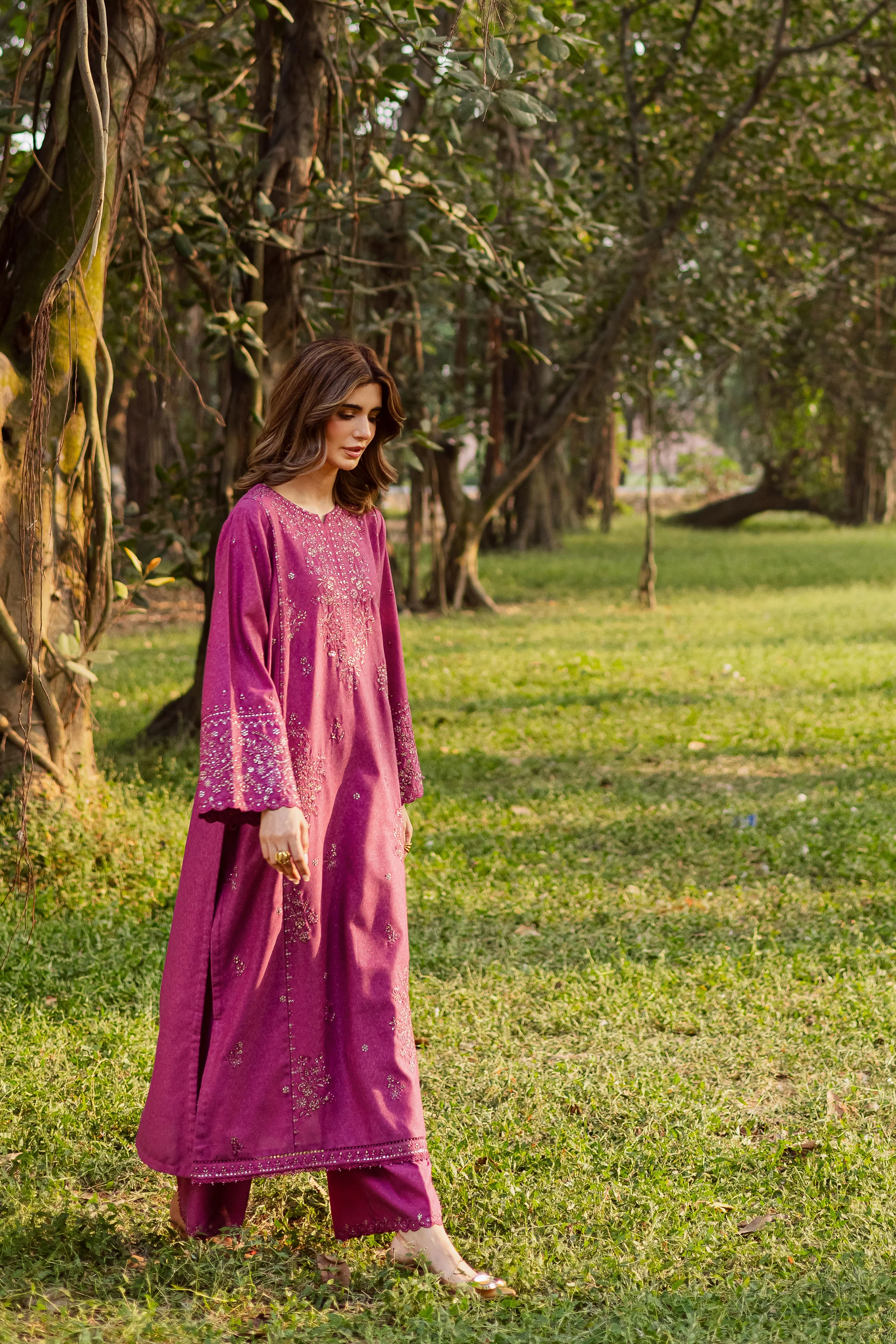 Eyter 2Pc - Embroidered Karandi Dress - Image 4