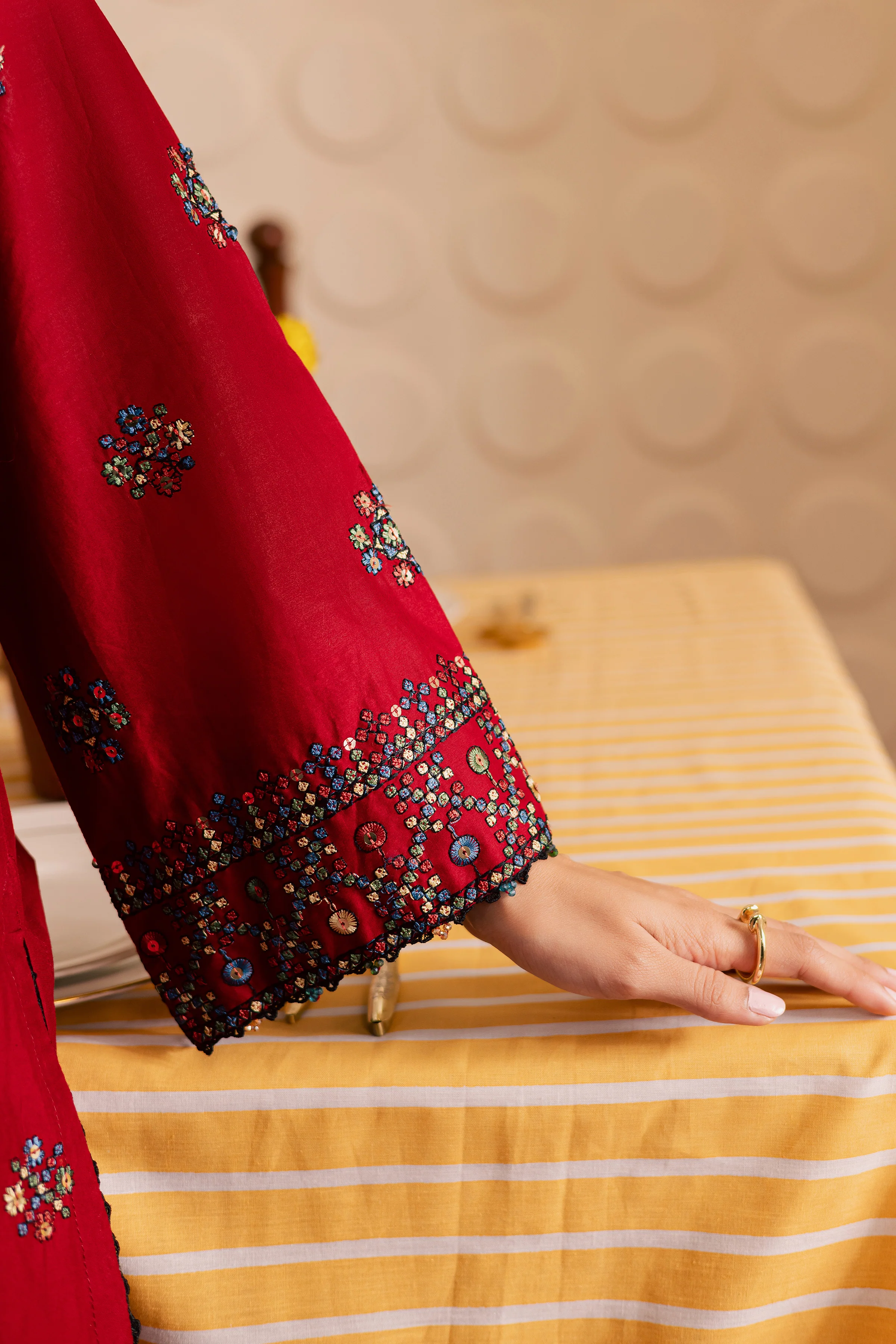 Fiona 2pc - Embroidered Lawn Pret - Image 9