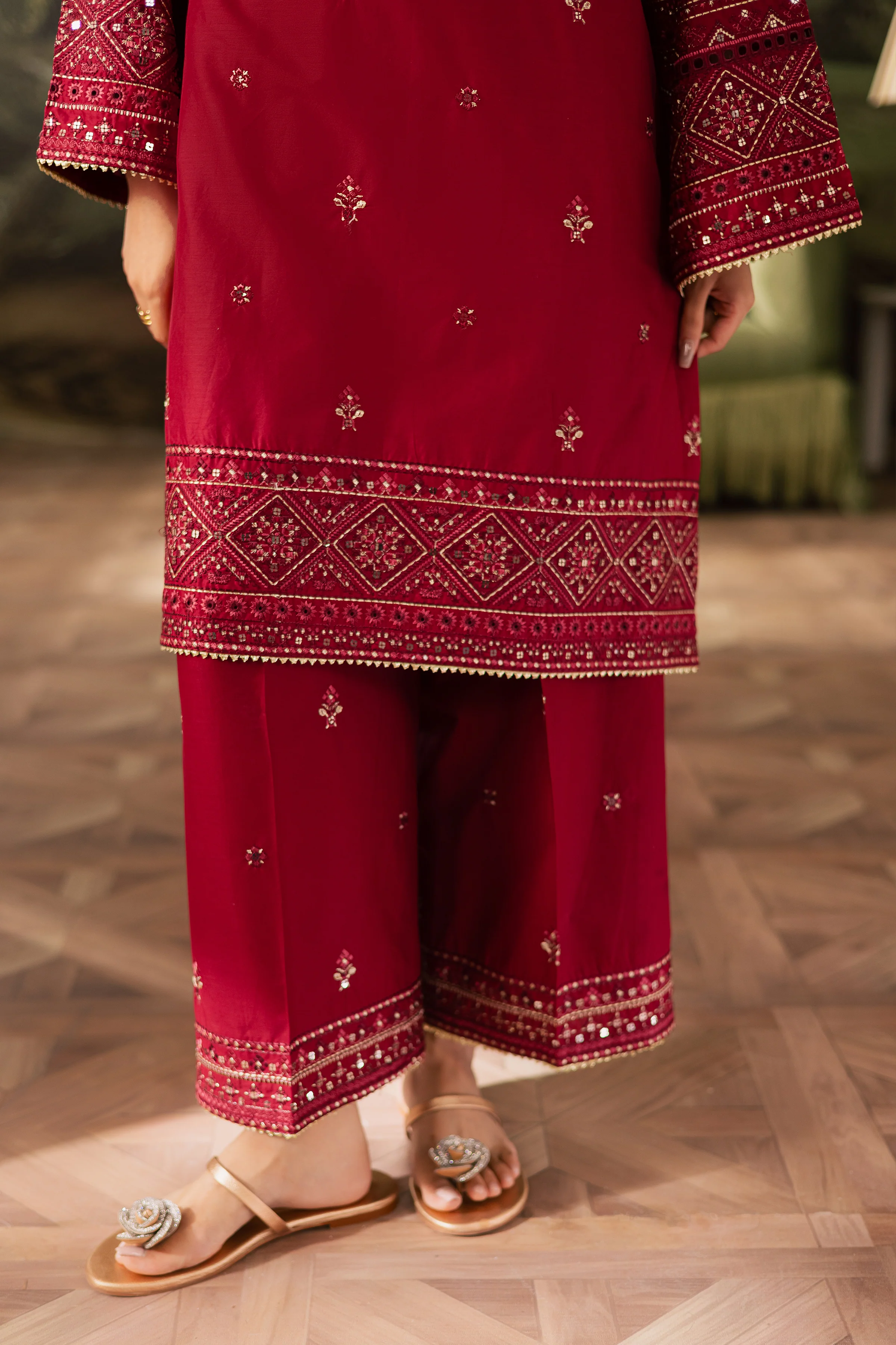 Flawn 2Pc - Embroidered Lawn Pret - Image 7