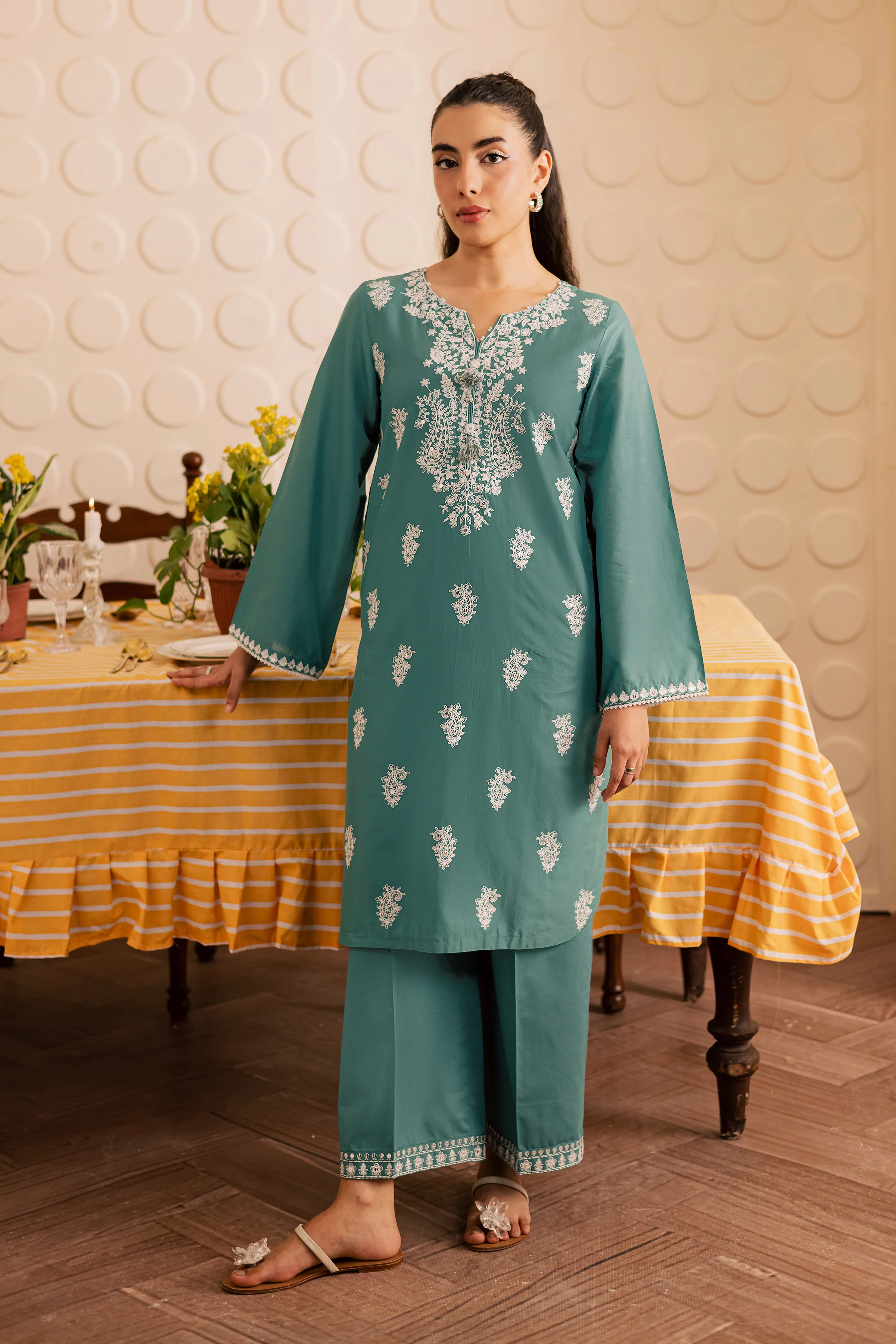 Grace 2pc - Embroidered Lawn Pret - Image 4