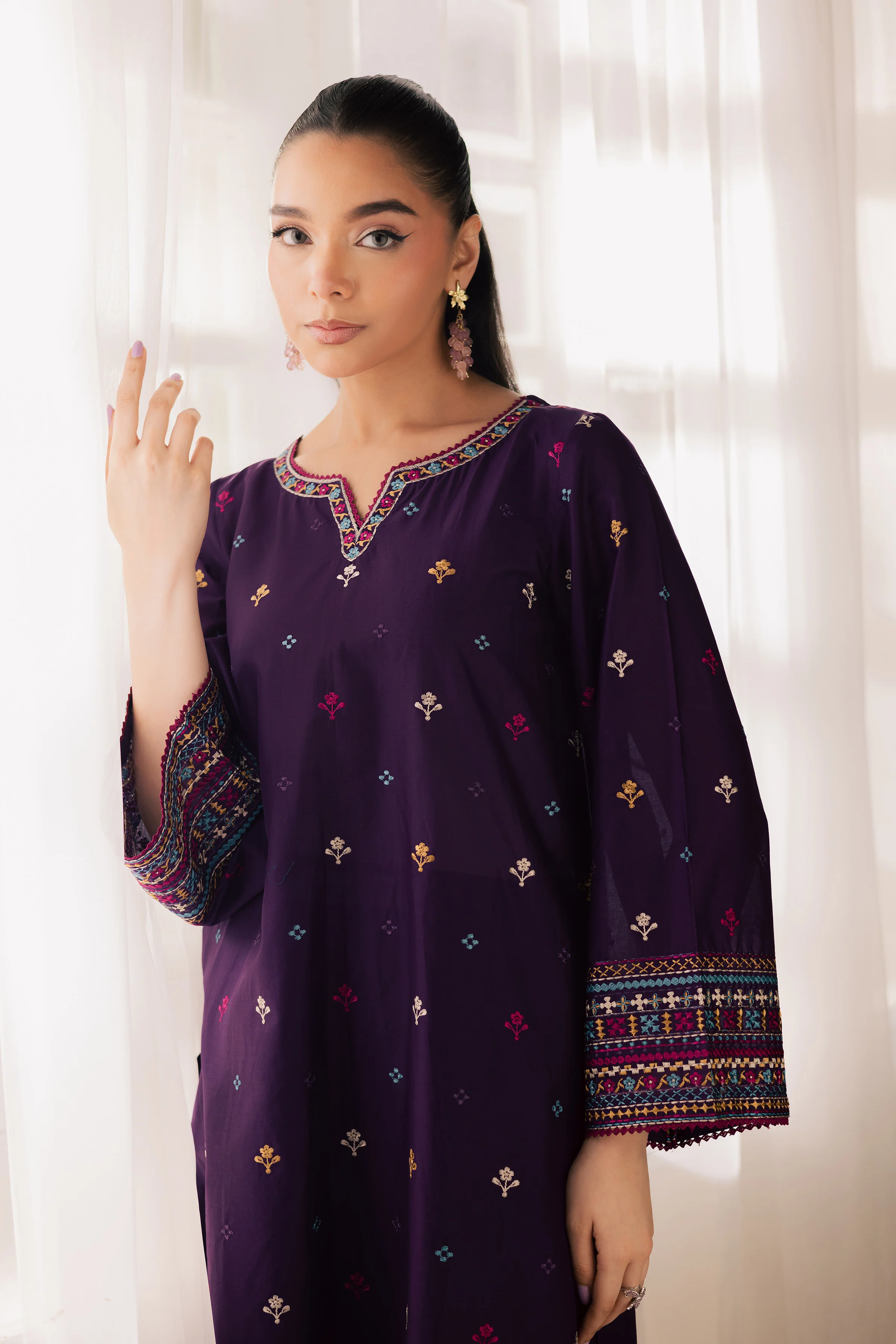 Grapeon 2Pc - Embroidered Lawn Pret - Image 6