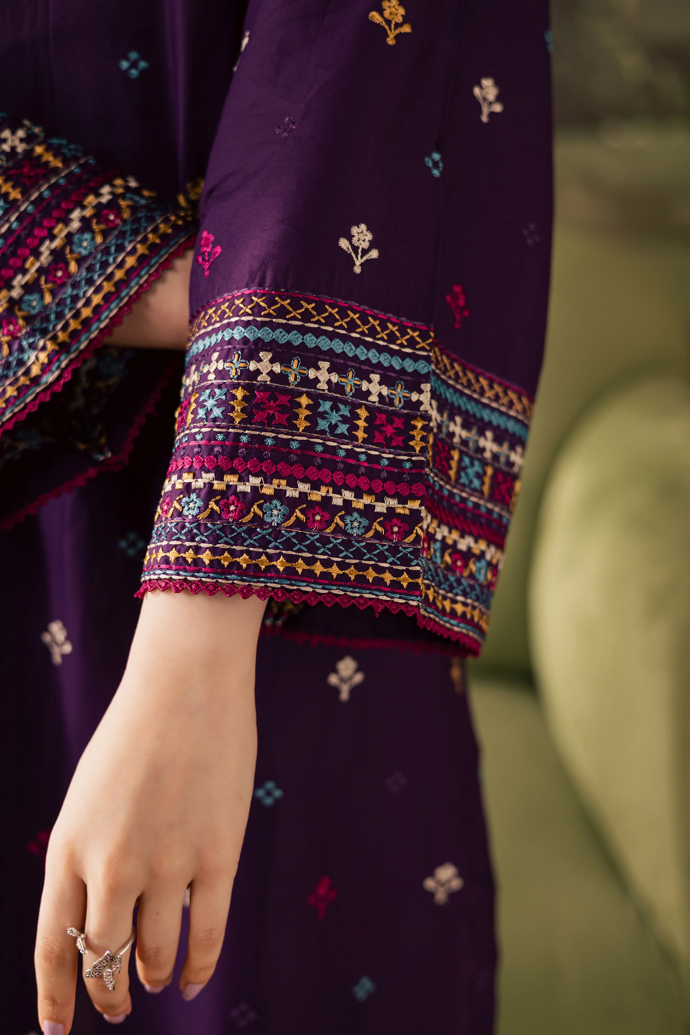 Grapeon 2Pc - Embroidered Lawn Pret - Image 8