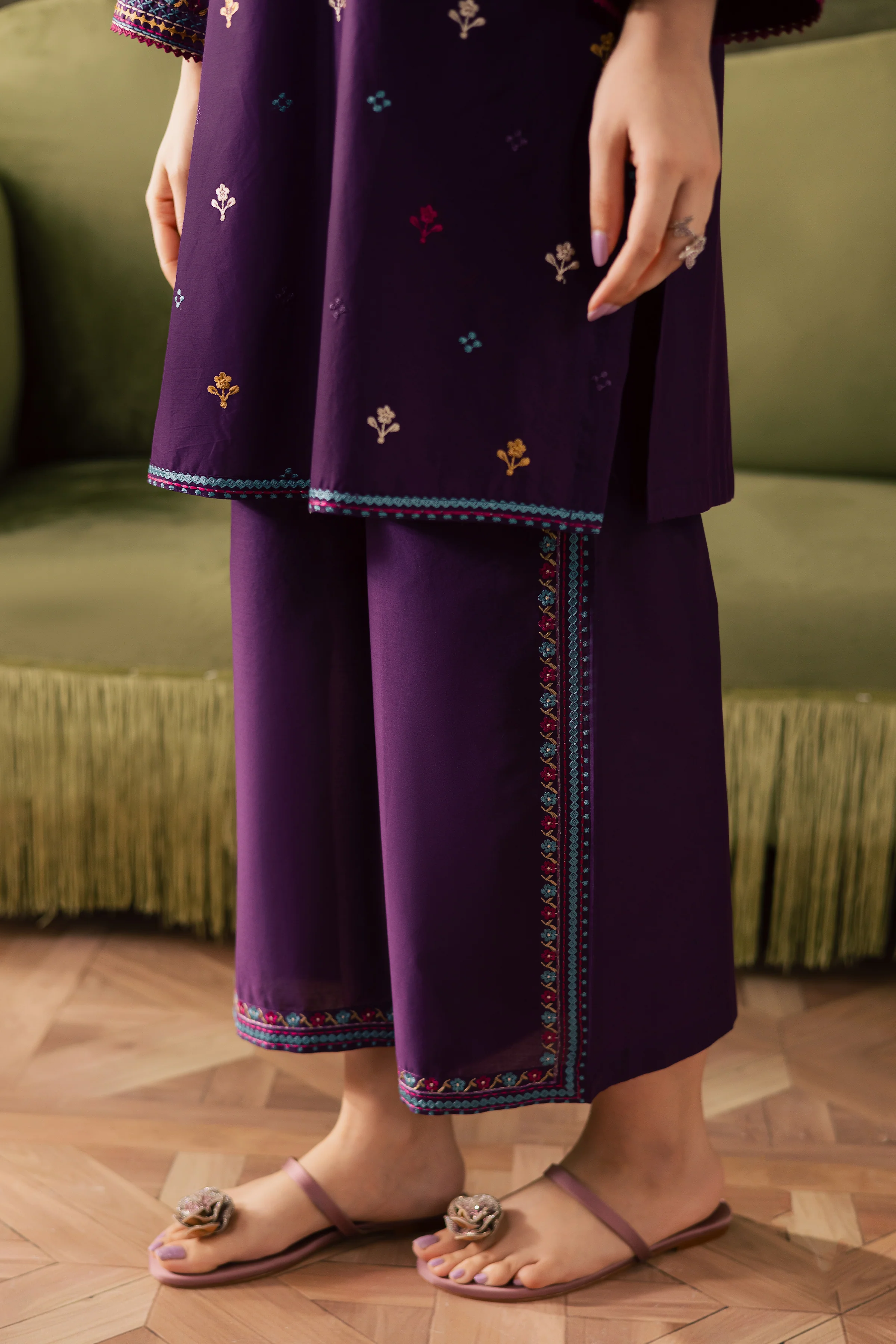Grapeon 2Pc - Embroidered Lawn Pret - Image 9