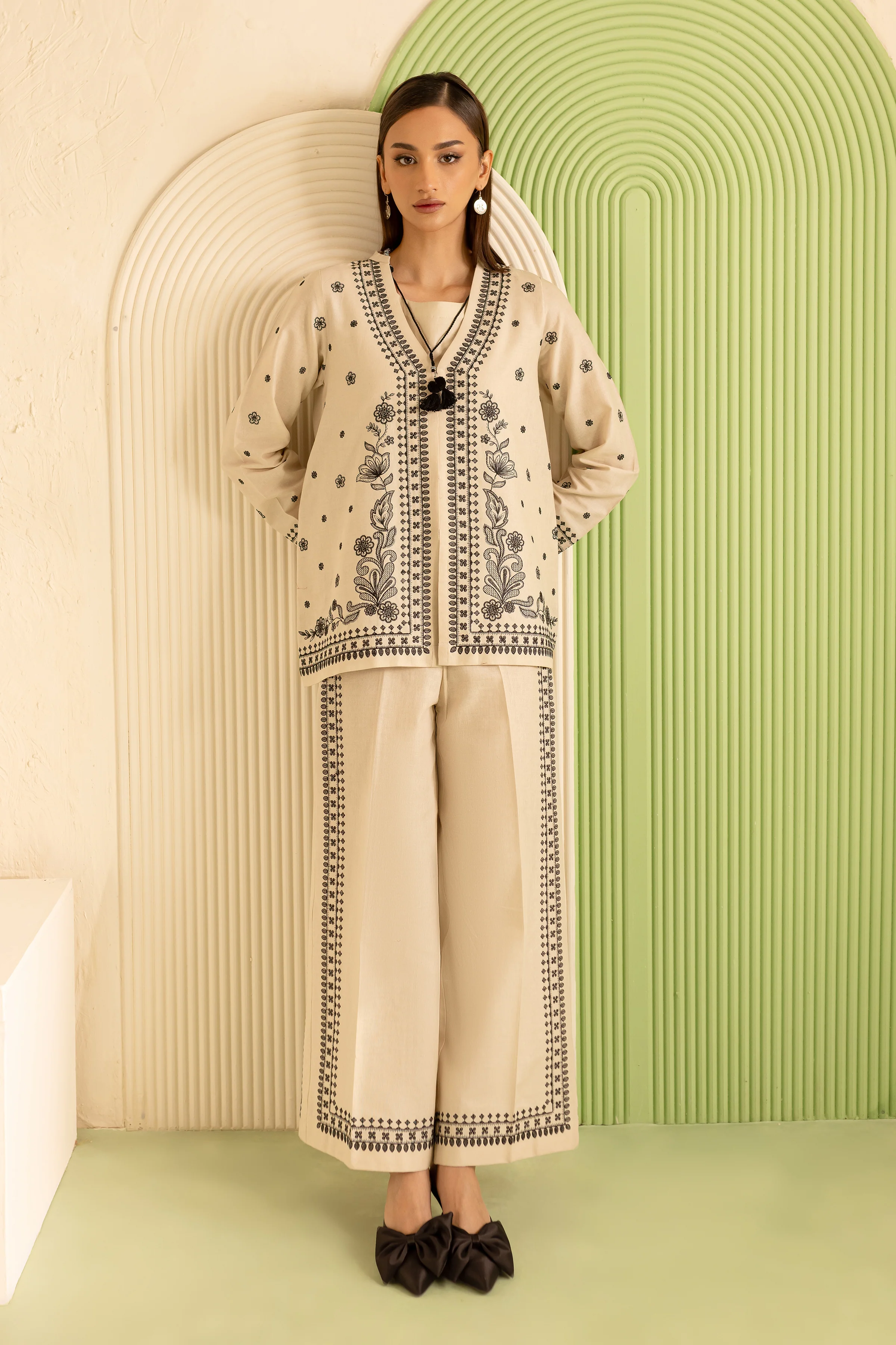 Greek 3Pc - Embroidered Khaddar Dress - Image 4