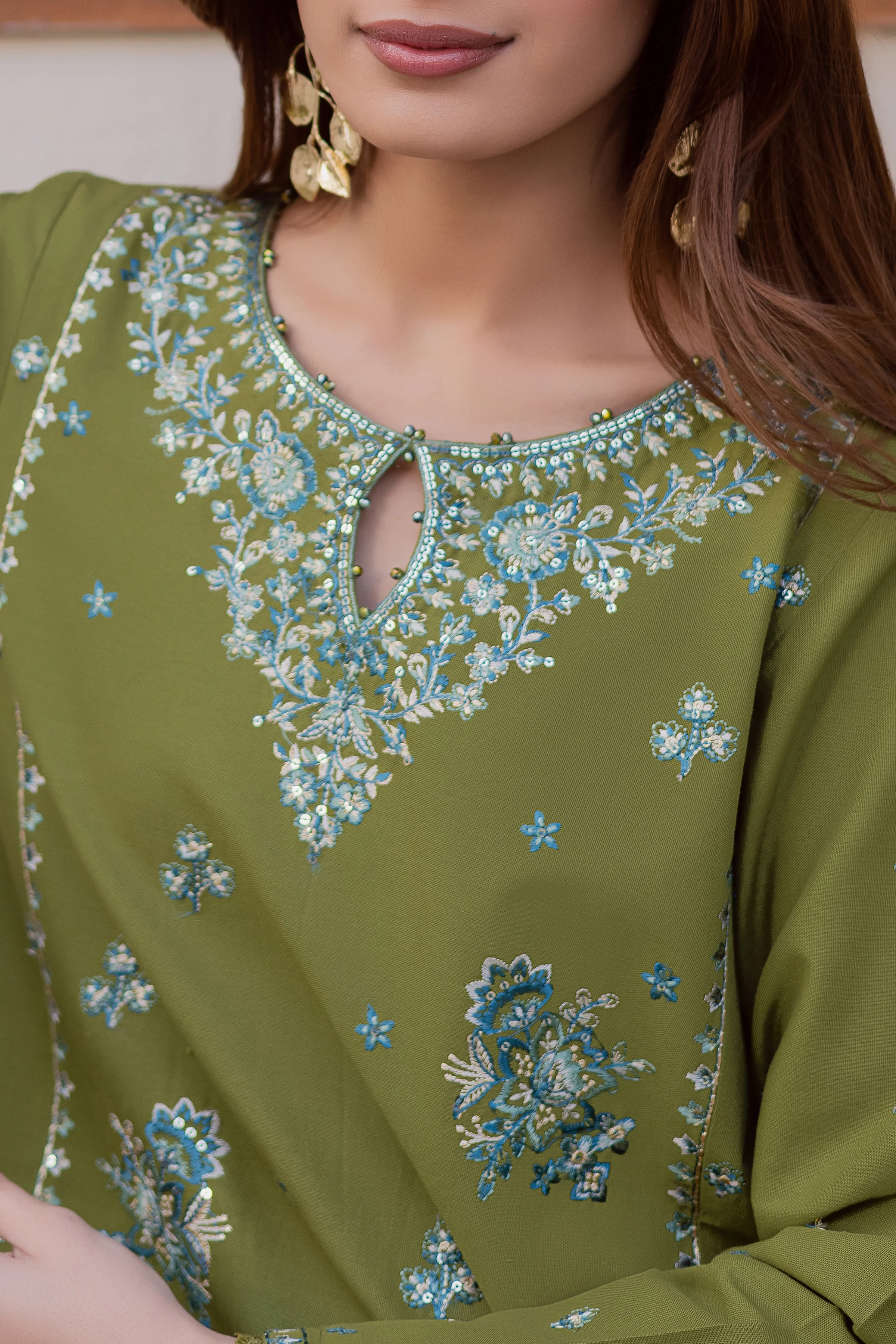 Green Rosa 2Pc - Embroidered Khaddar Dress - Image 4