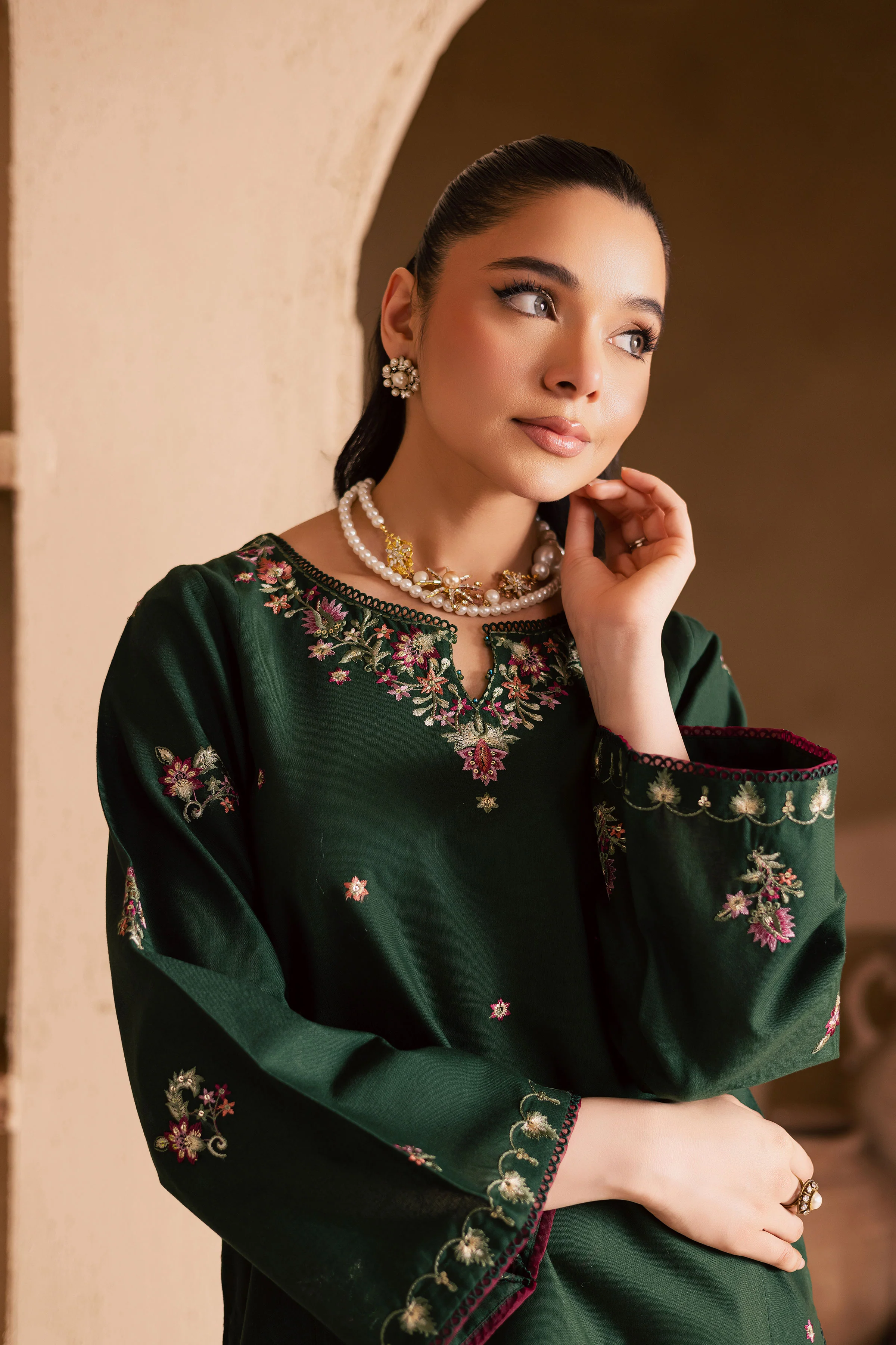 Green Shine 2Pc - Embroidered Khaddar Dress - Image 4