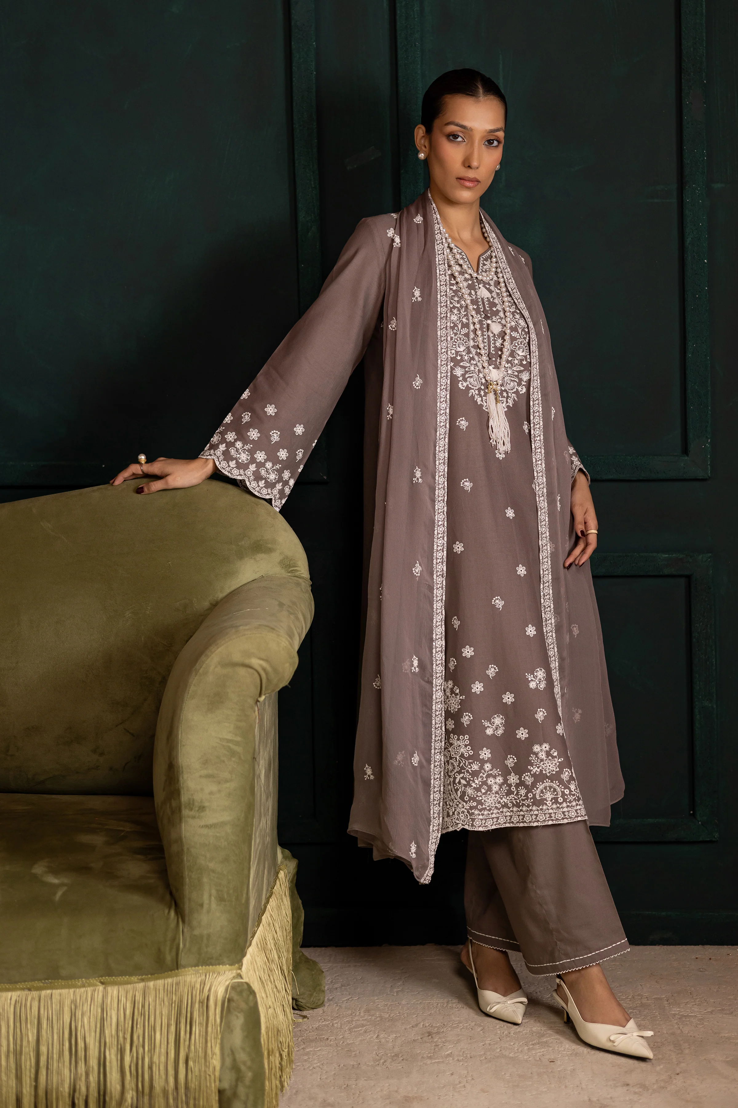 Grey 3Pc - Embroidered Khaddar Dress - Image 5