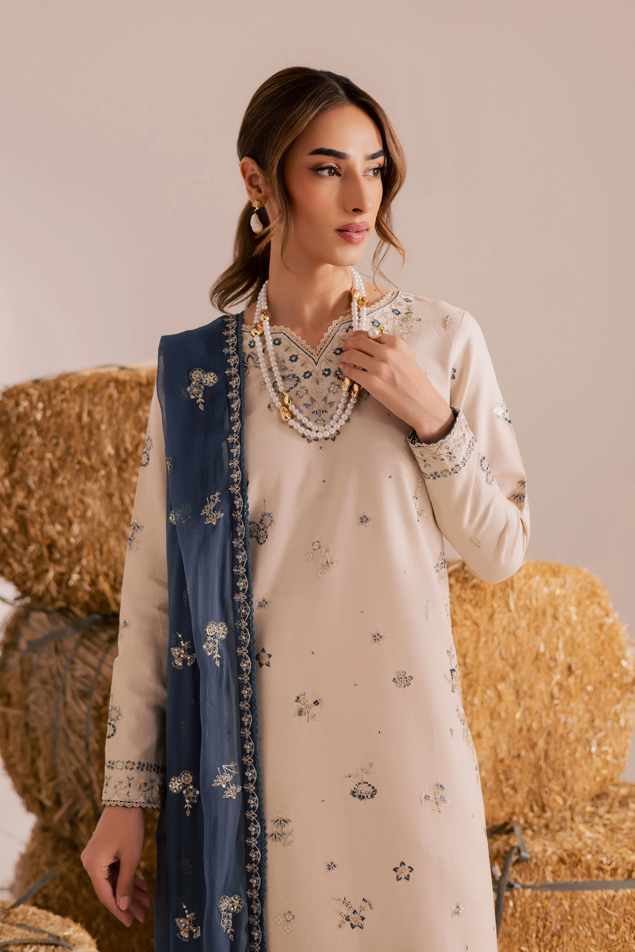 Gul e Lala 3Pc - Embroidered Khaddar Dress - Image 3