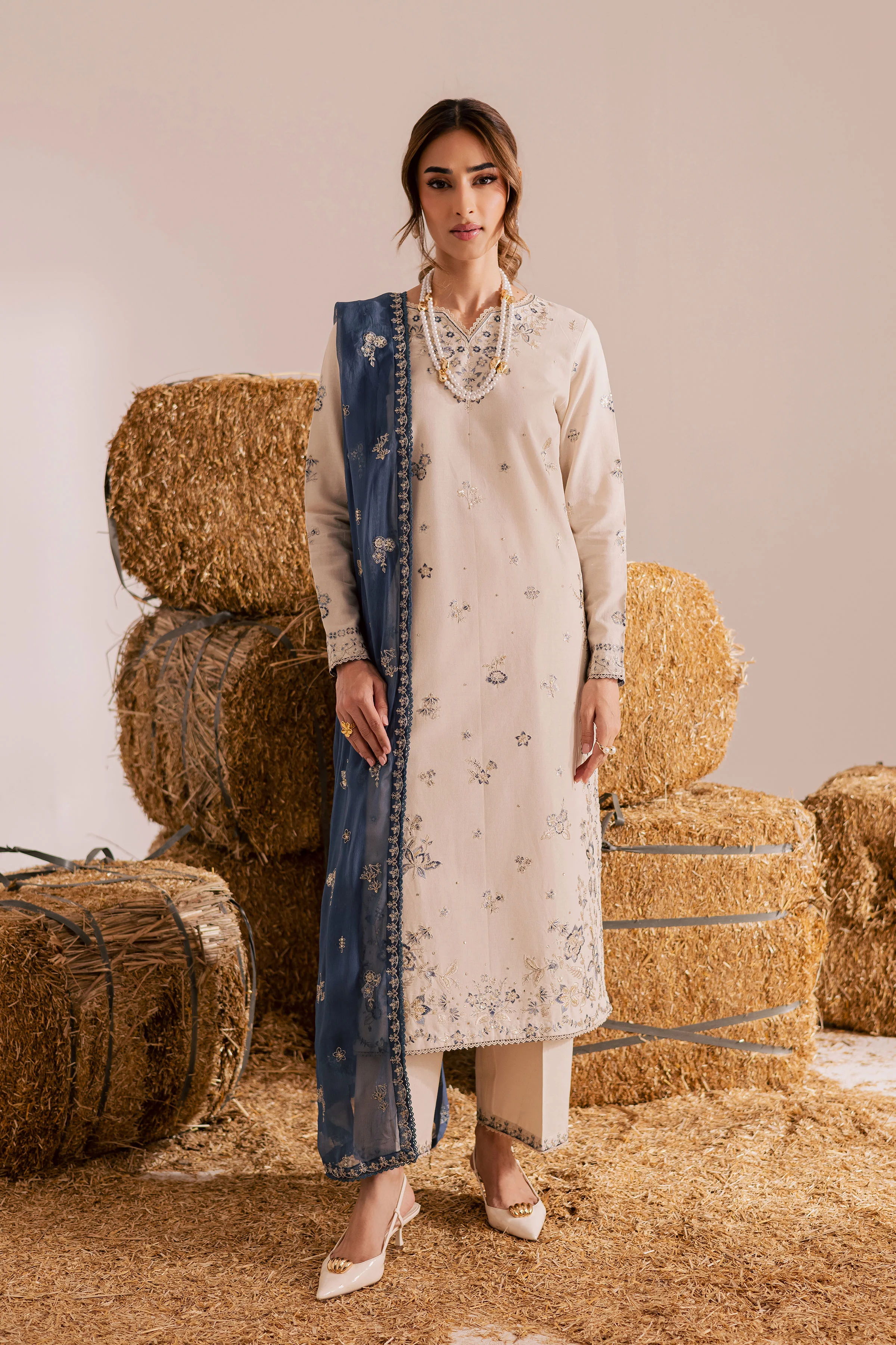 Gul e Lala 3Pc - Embroidered Khaddar Dress - Image 4