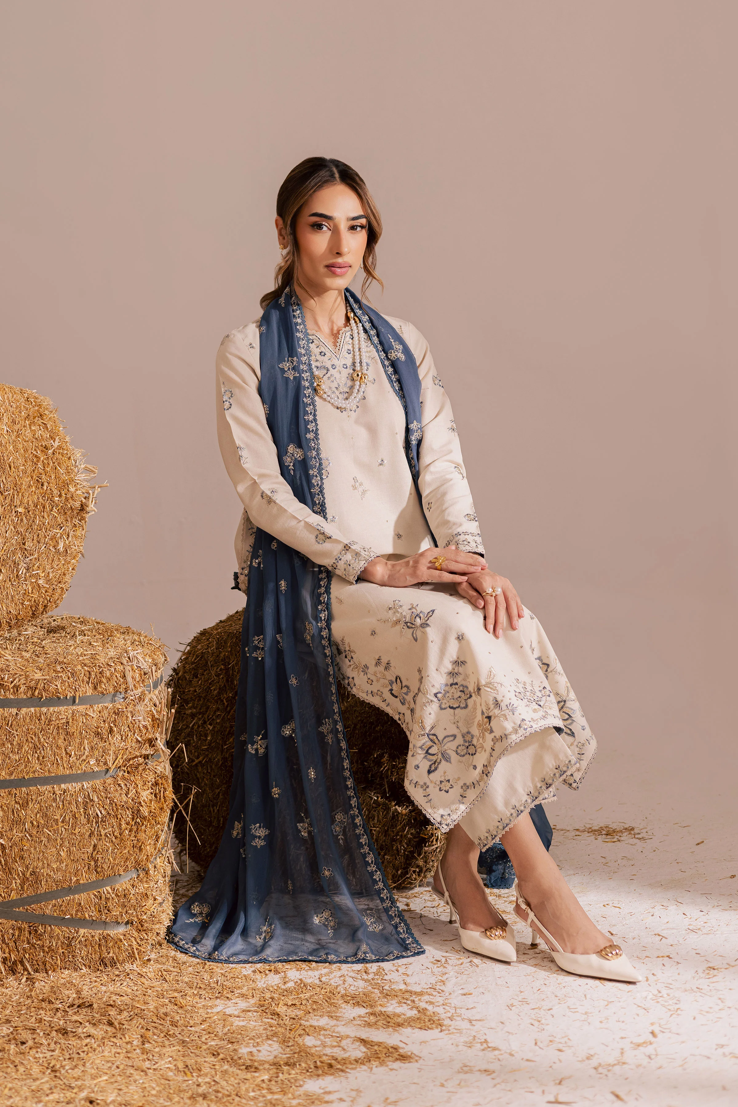 Gul e Lala 3Pc - Embroidered Khaddar Dress - Image 5