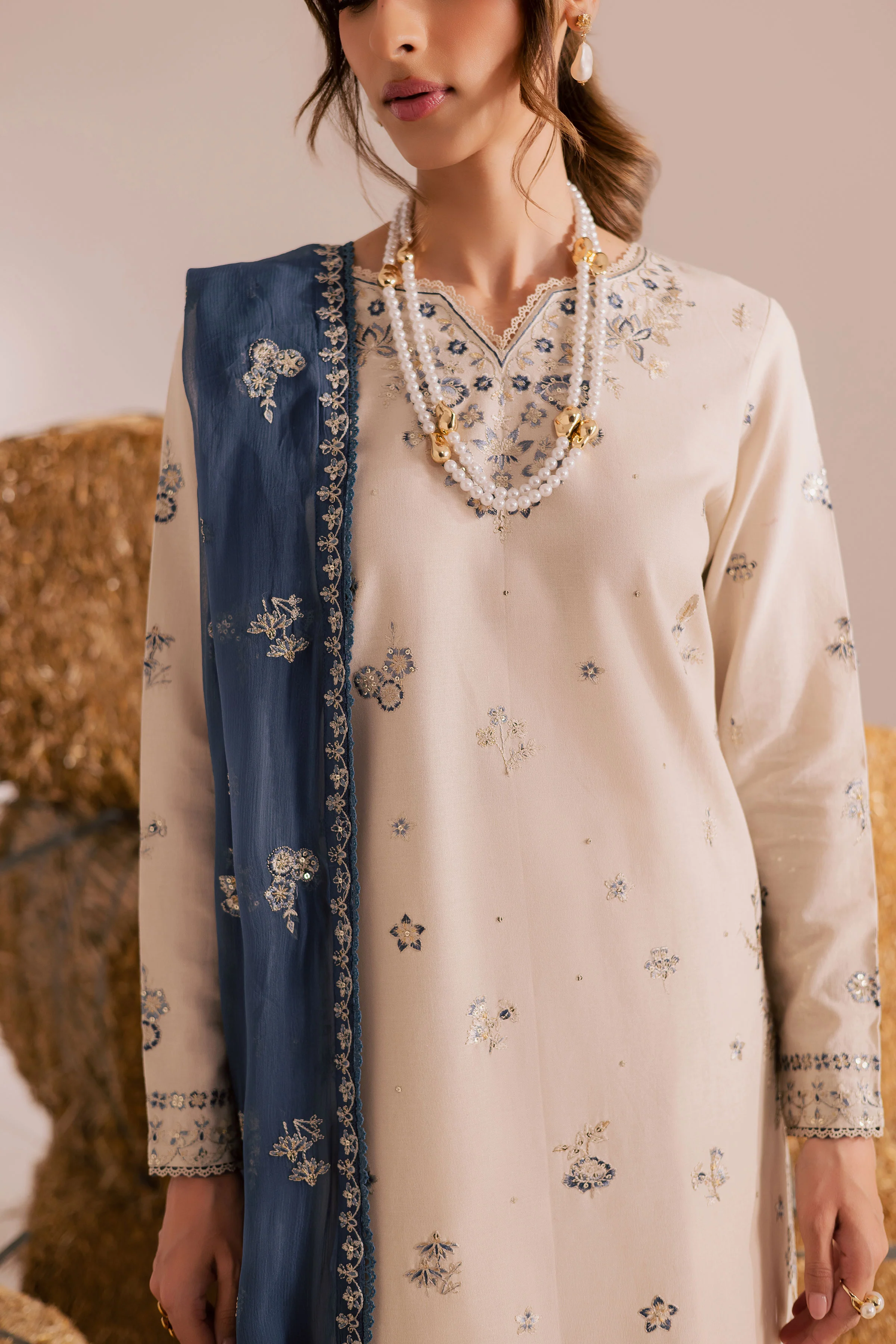 Gul e Lala 3Pc - Embroidered Khaddar Dress - Image 7