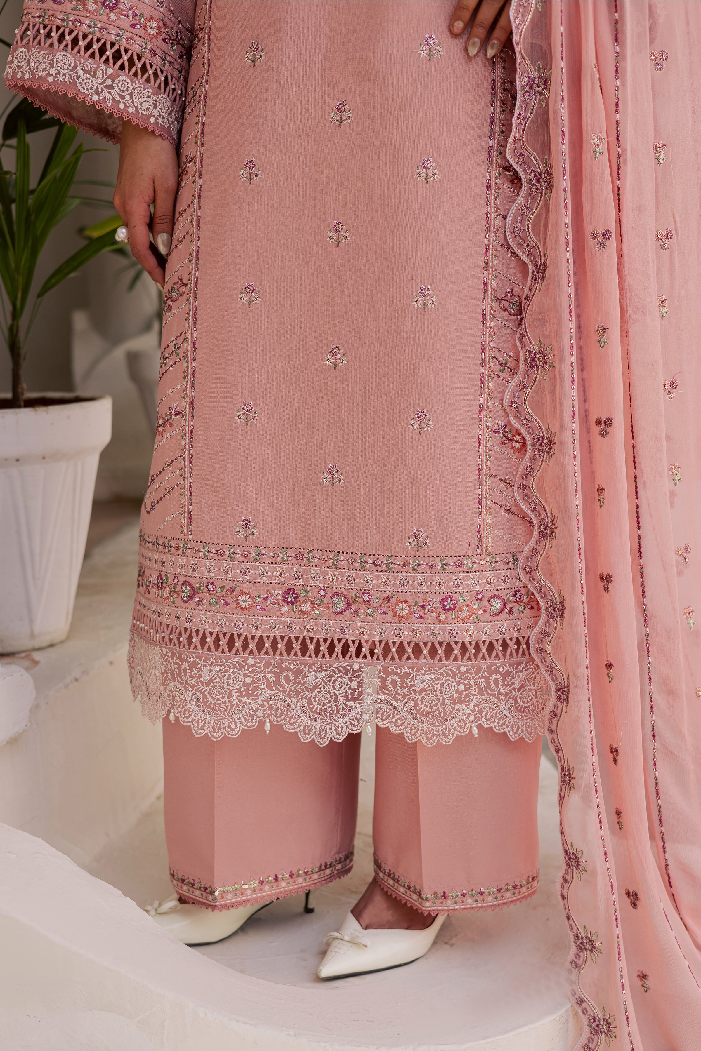 Gulzaar 3Pc - Embroidered Khaddar Dress - Image 7