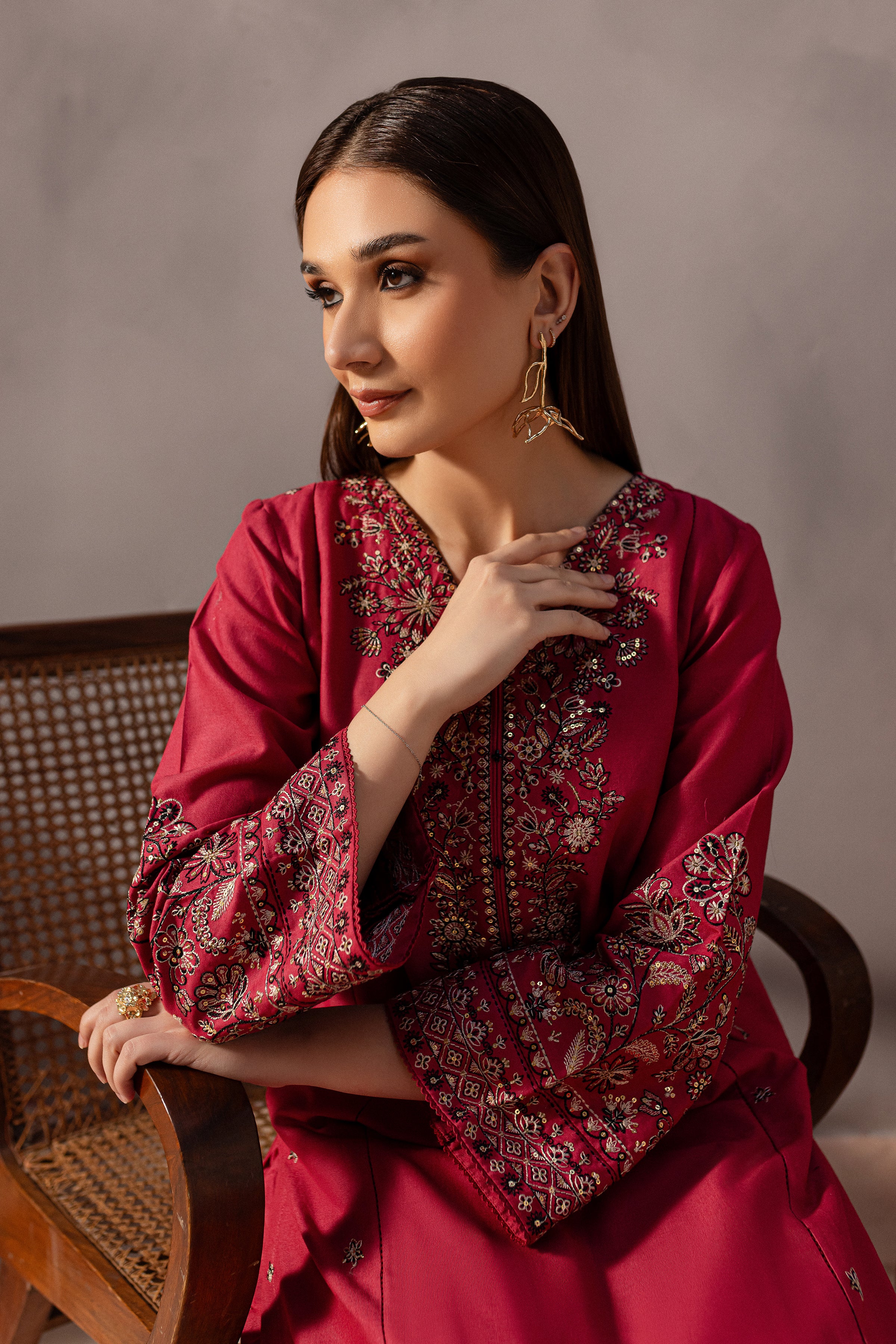 Hadley 2Pc - Embroidered Khaddar Dress - Image 4
