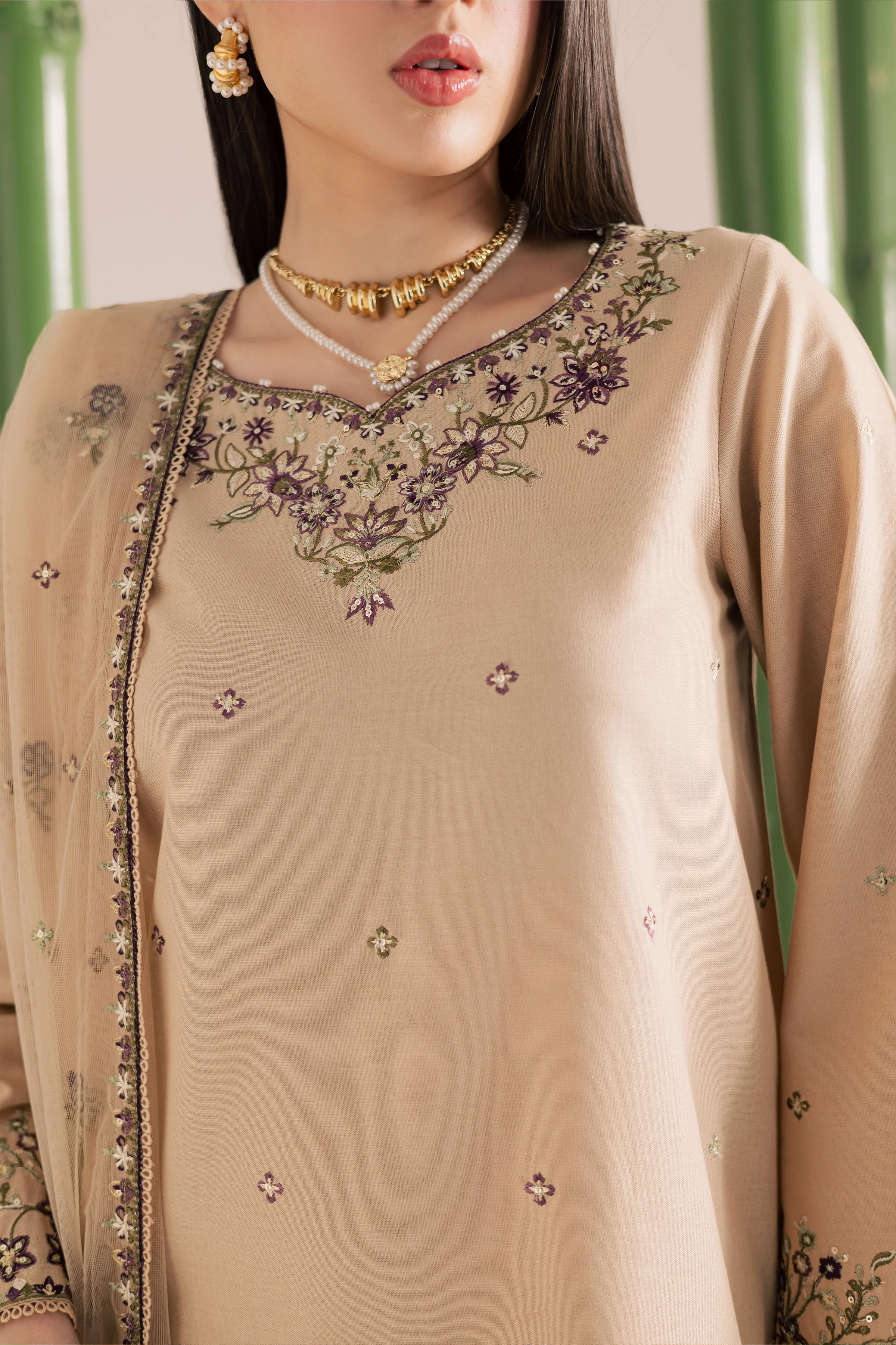 Hastings 3Pc - Embroidered Khaddar Dress - Image 6