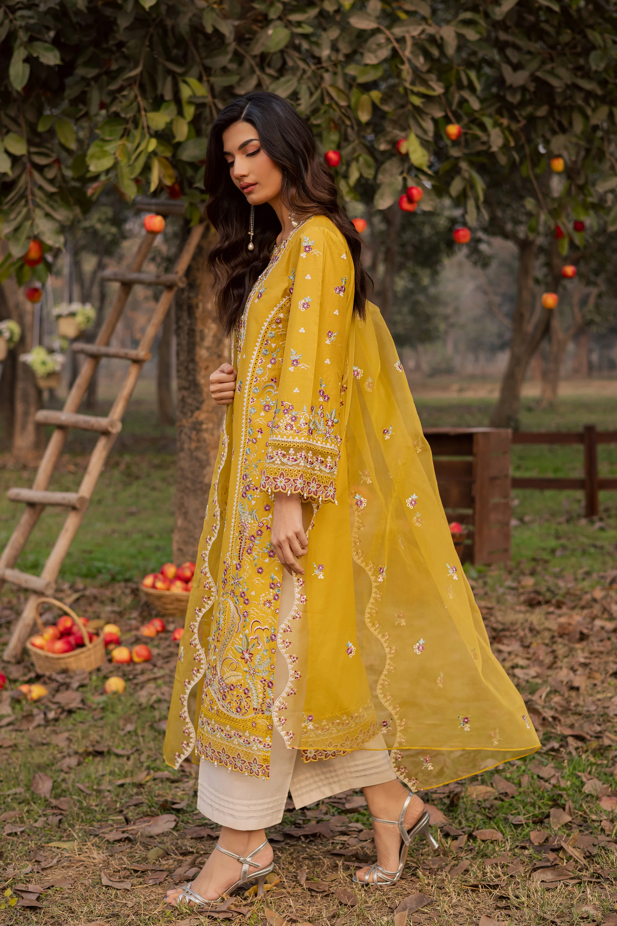 Horizon 3Pc - Festive Embroidered Lawn - Image 3