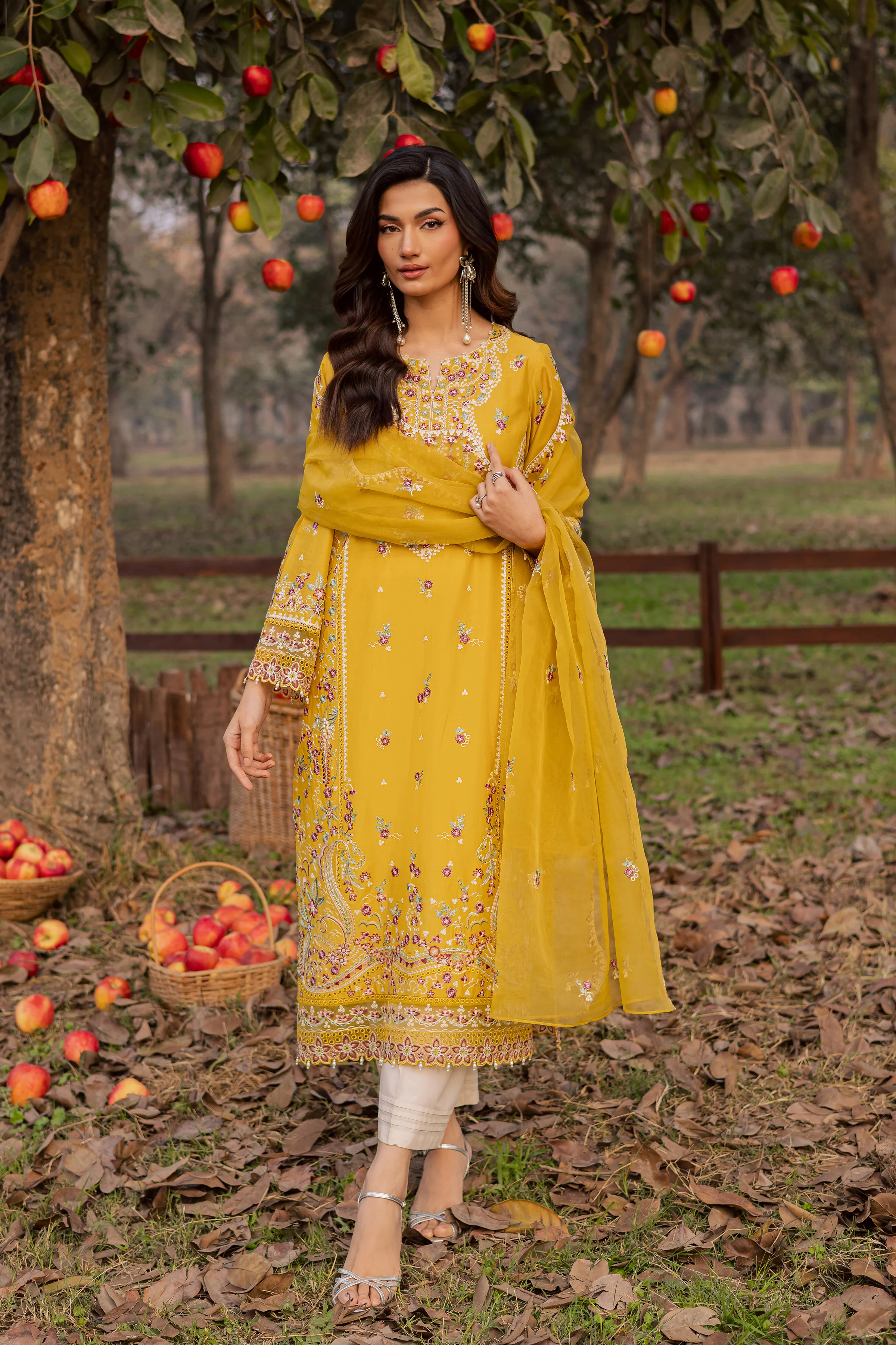 Horizon 3Pc - Festive Embroidered Lawn - Image 5