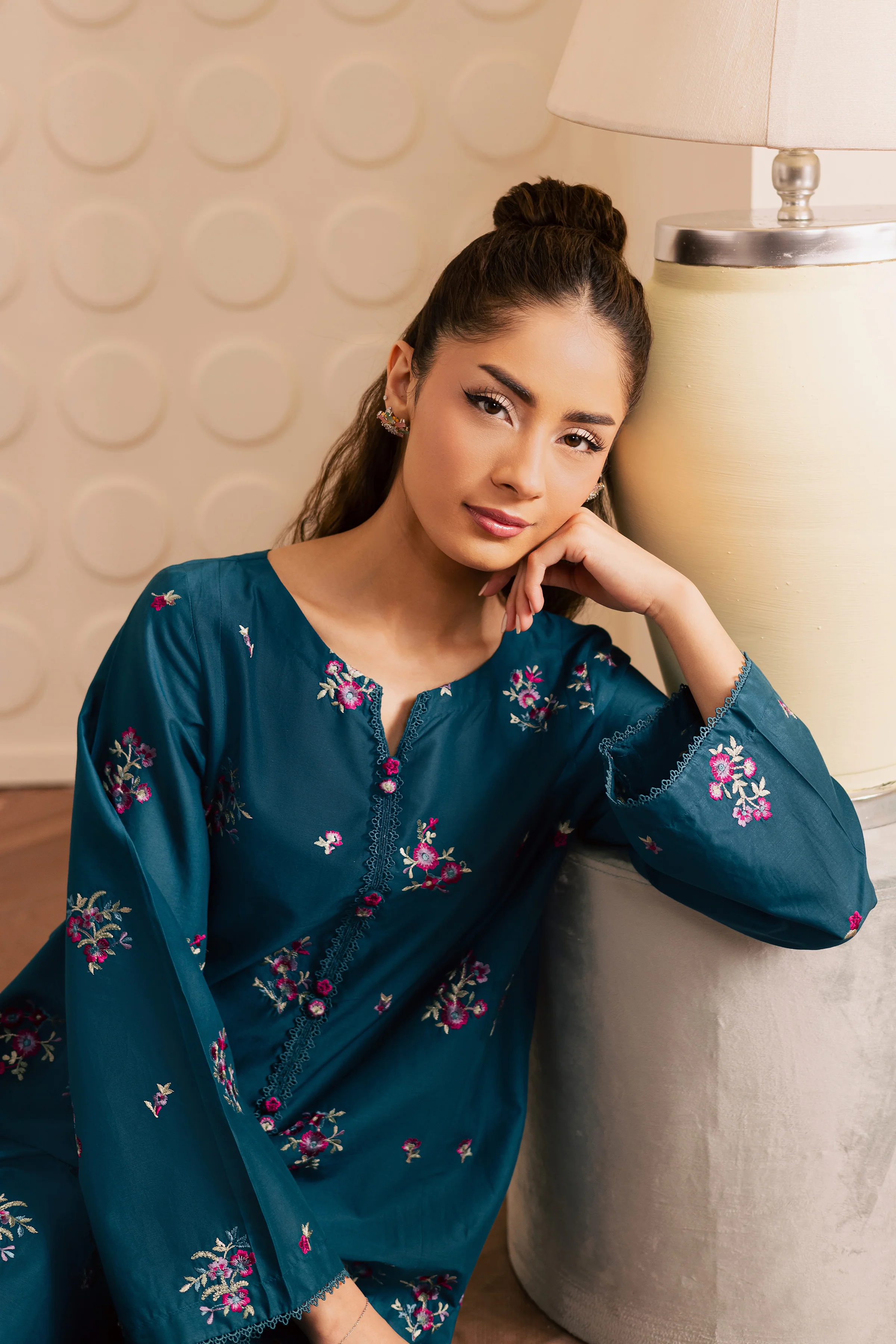 Hyacinth 2Pc - Embroidered Lawn Pret - Image 5