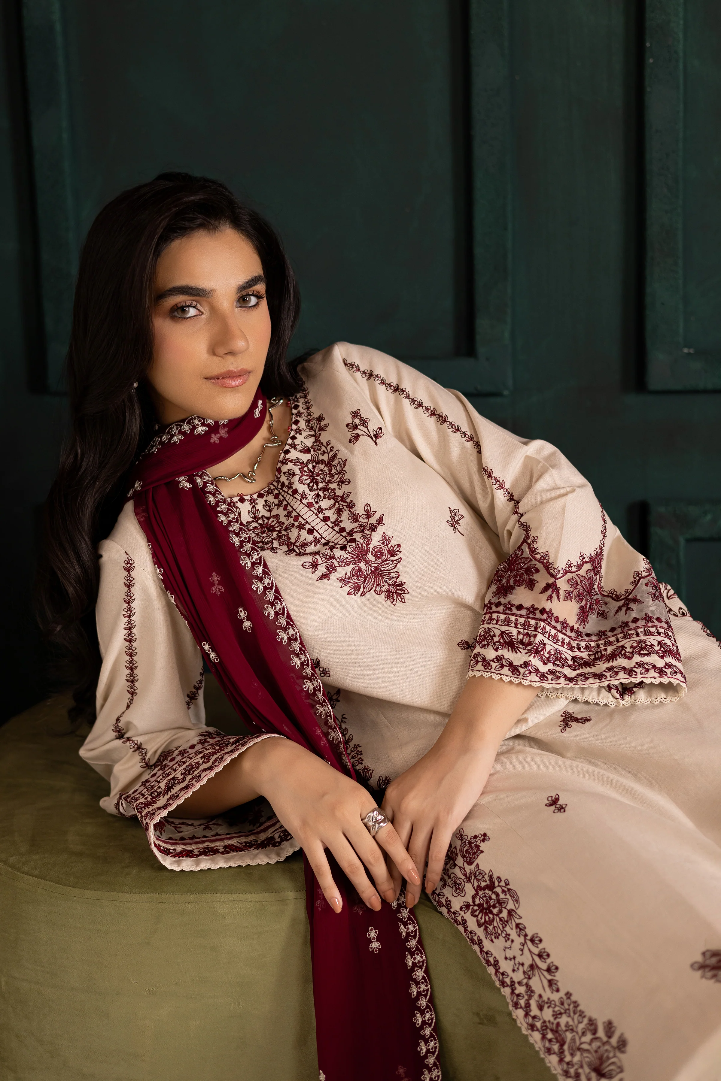 Ivory Rua 3Pc - Embroidered Khaddar Dress - Image 5