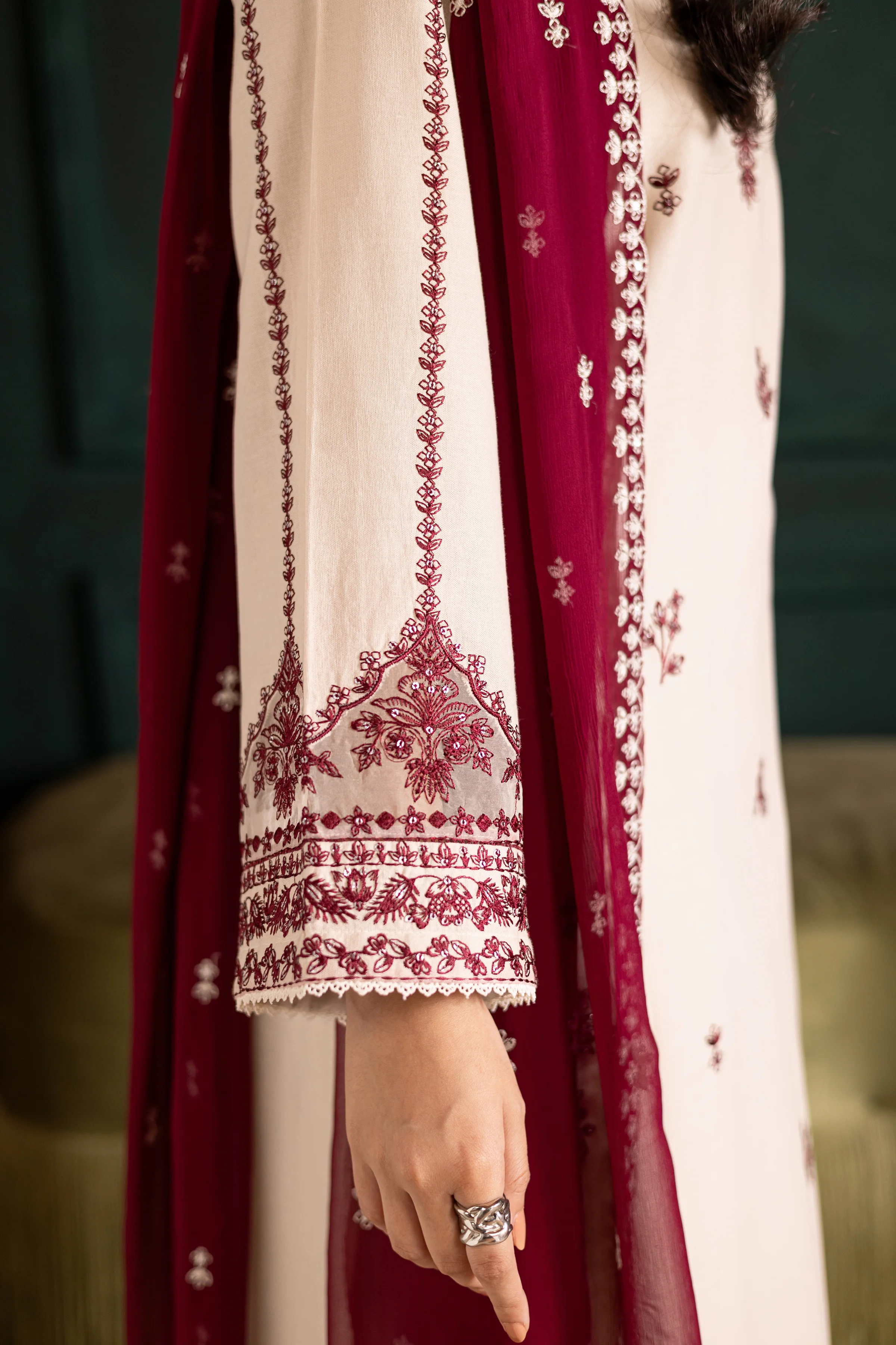 Ivory Rua 3Pc - Embroidered Khaddar Dress - Image 7